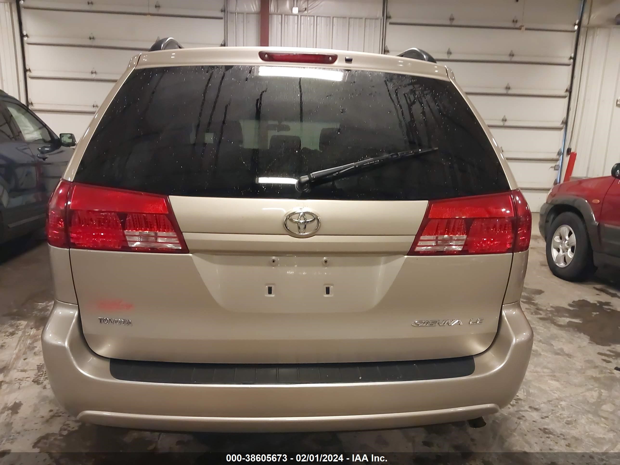 Photo 16 VIN: 5TDZA23C15S375633 - TOYOTA SIENNA 