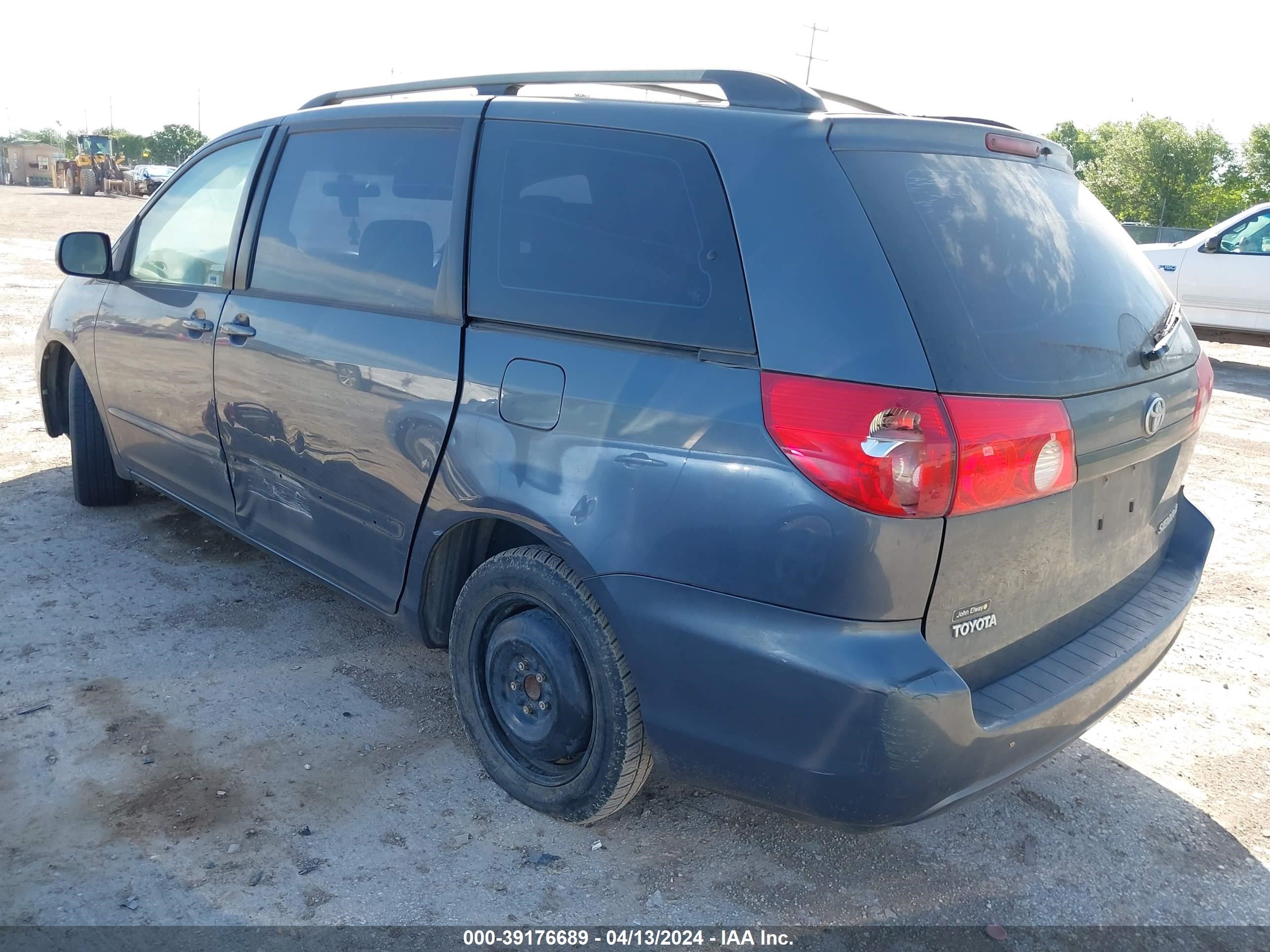 Photo 2 VIN: 5TDZA23C16S431071 - TOYOTA SIENNA 