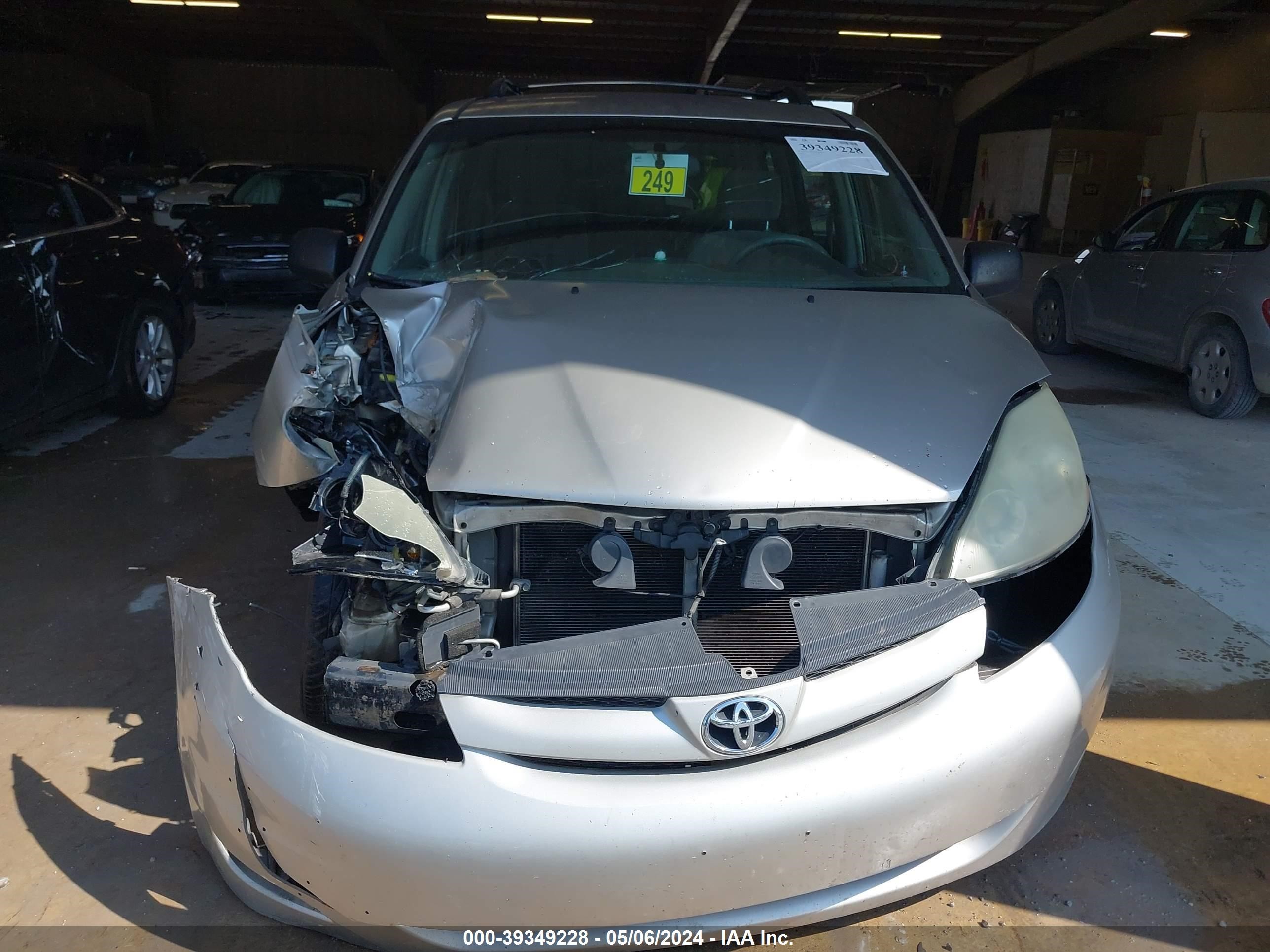 Photo 11 VIN: 5TDZA23C16S440823 - TOYOTA SIENNA 