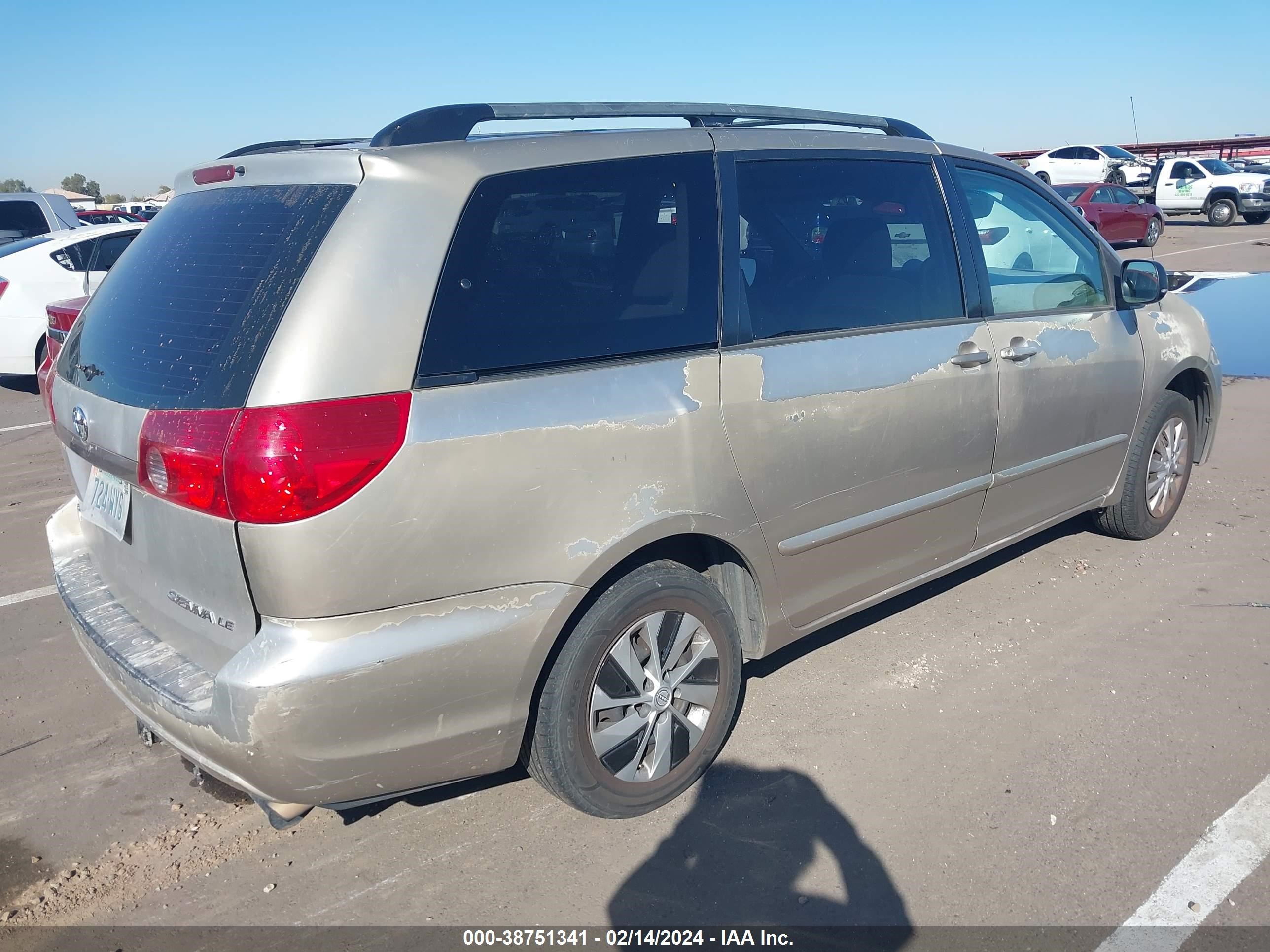 Photo 3 VIN: 5TDZA23C16S465169 - TOYOTA SIENNA 