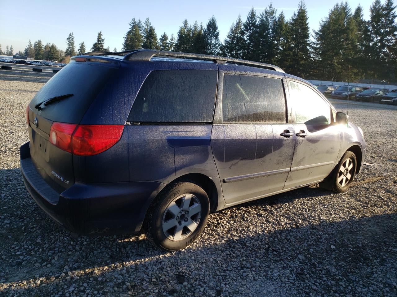 Photo 2 VIN: 5TDZA23C16S553428 - TOYOTA SIENNA 