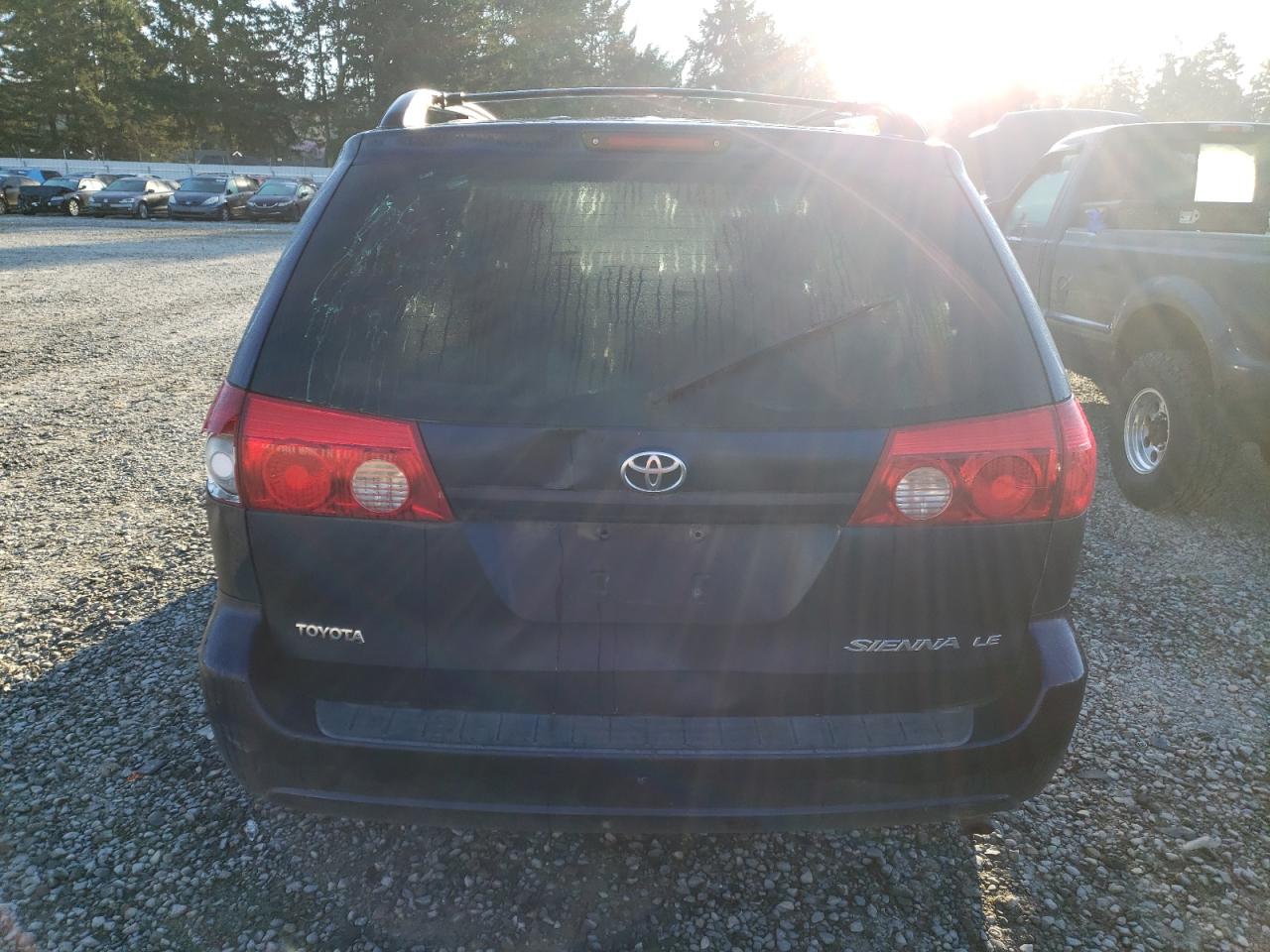 Photo 5 VIN: 5TDZA23C16S553428 - TOYOTA SIENNA 