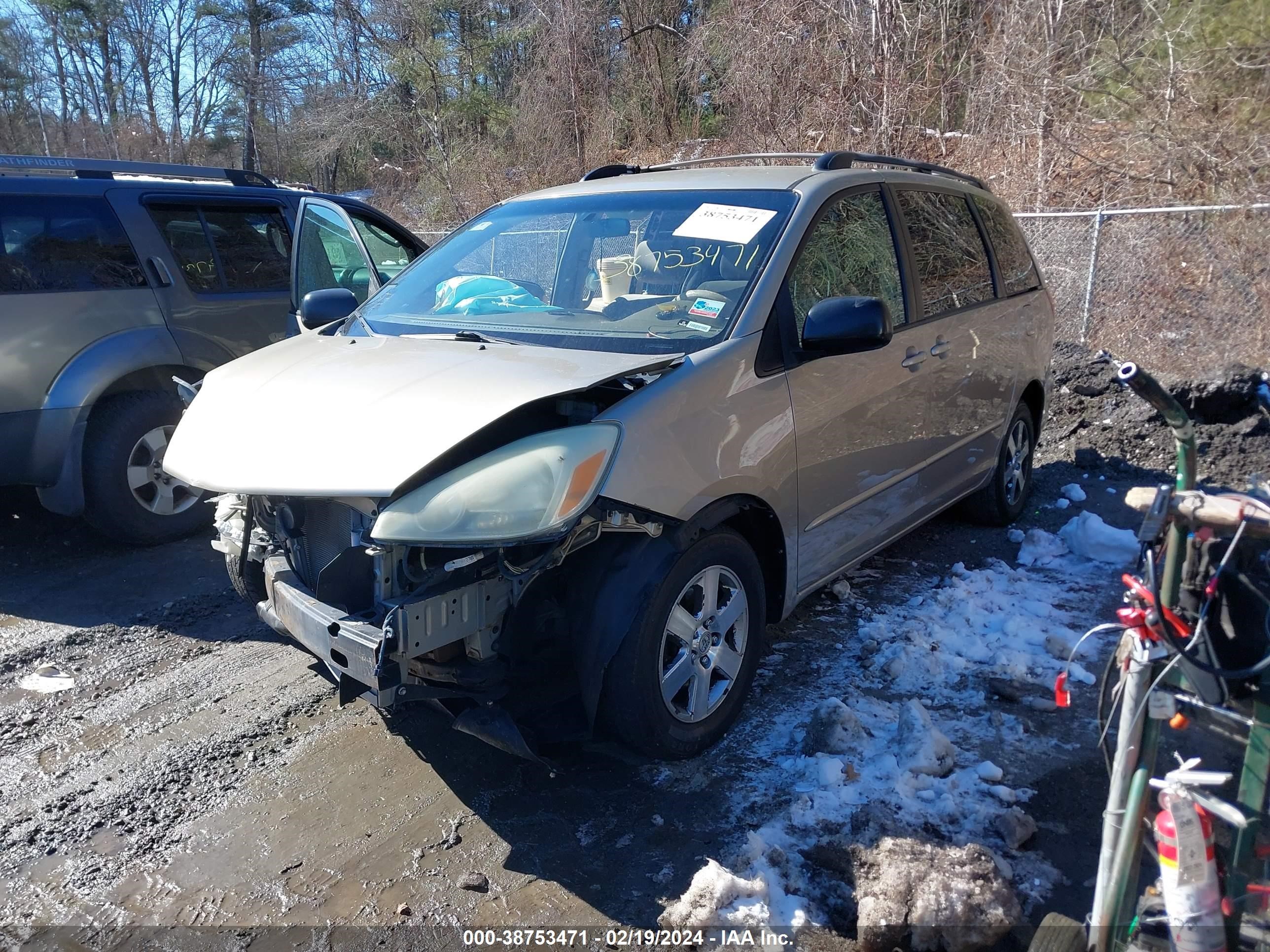 Photo 1 VIN: 5TDZA23C24S193079 - TOYOTA SIENNA 