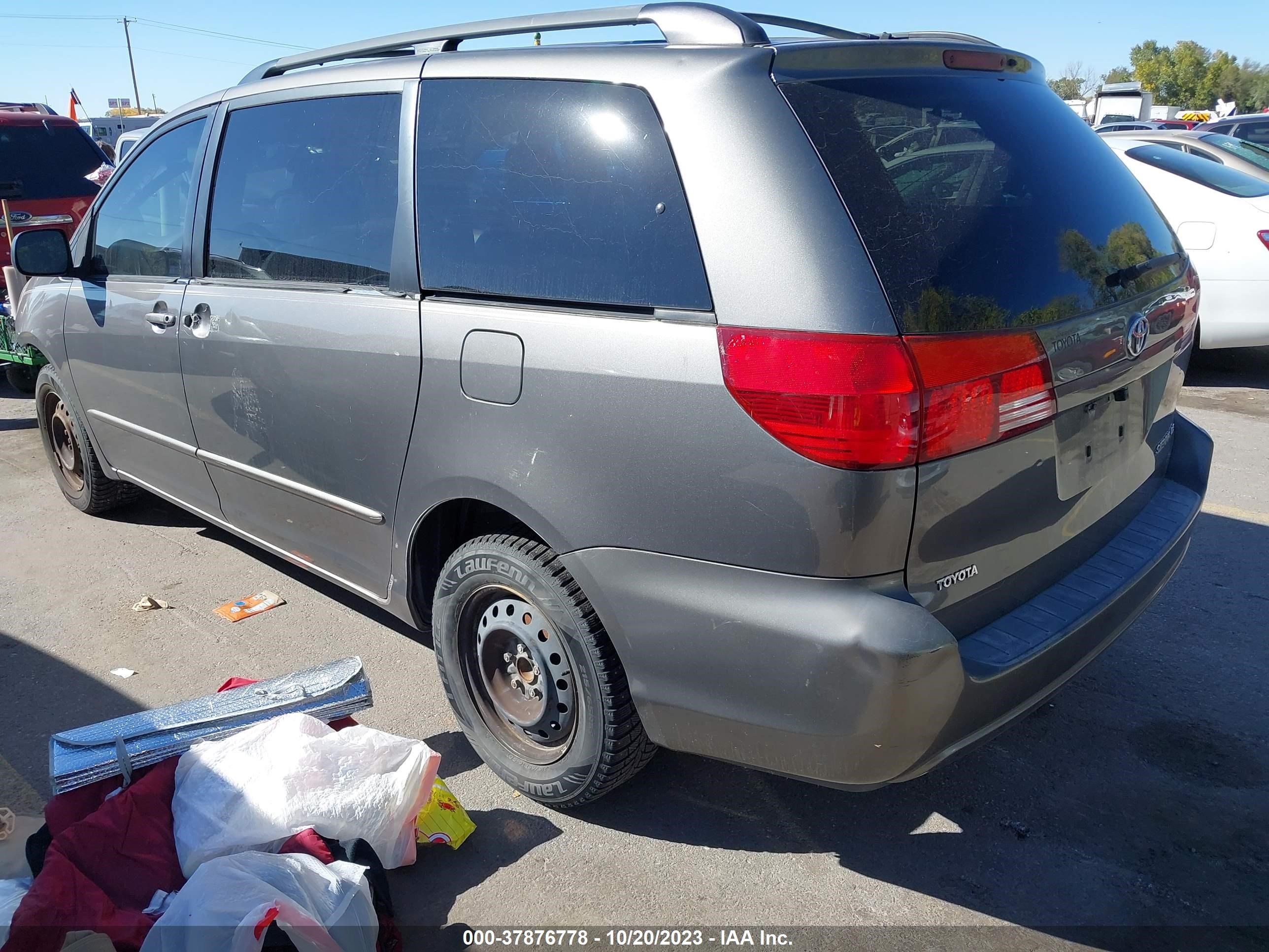 Photo 2 VIN: 5TDZA23C25S253668 - TOYOTA SIENNA 