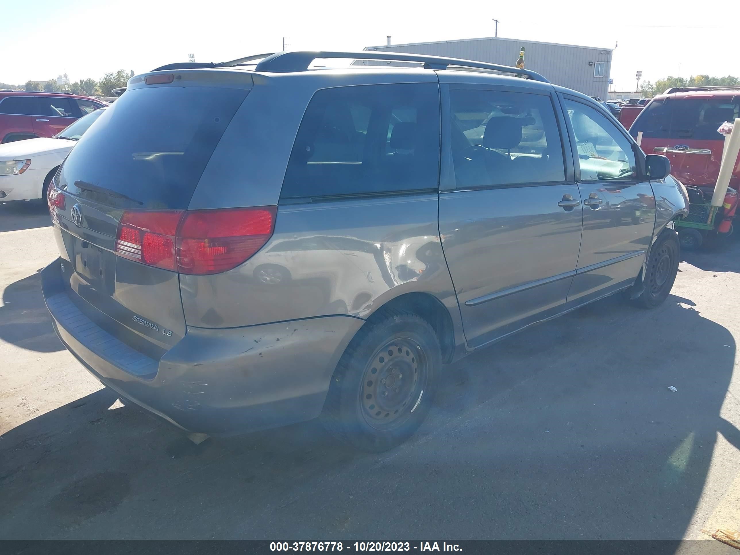 Photo 3 VIN: 5TDZA23C25S253668 - TOYOTA SIENNA 