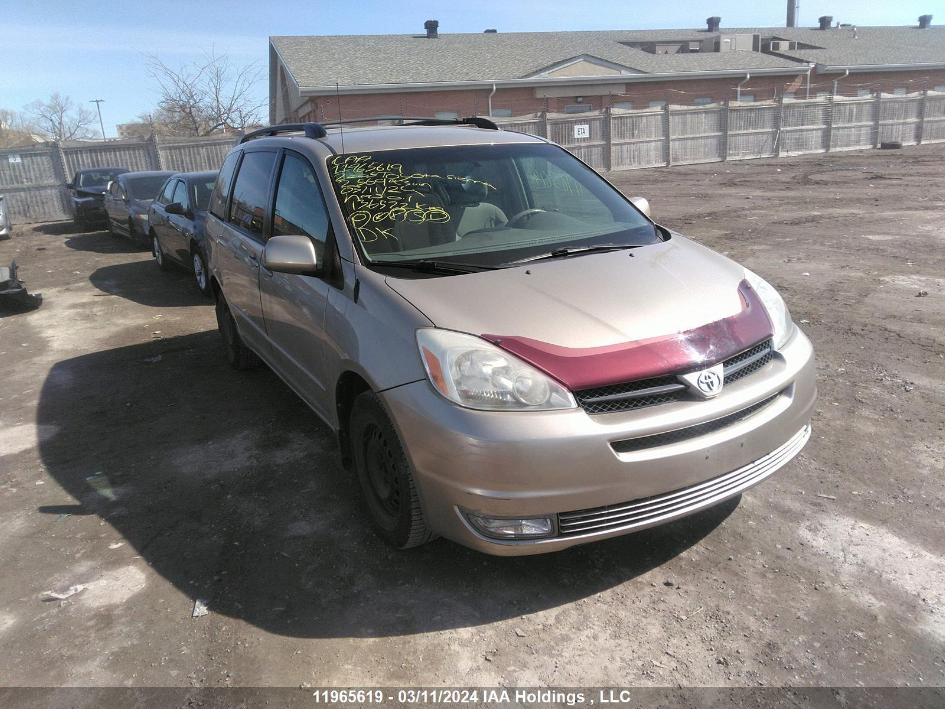 Photo 0 VIN: 5TDZA23C25S256943 - TOYOTA SIENNA 