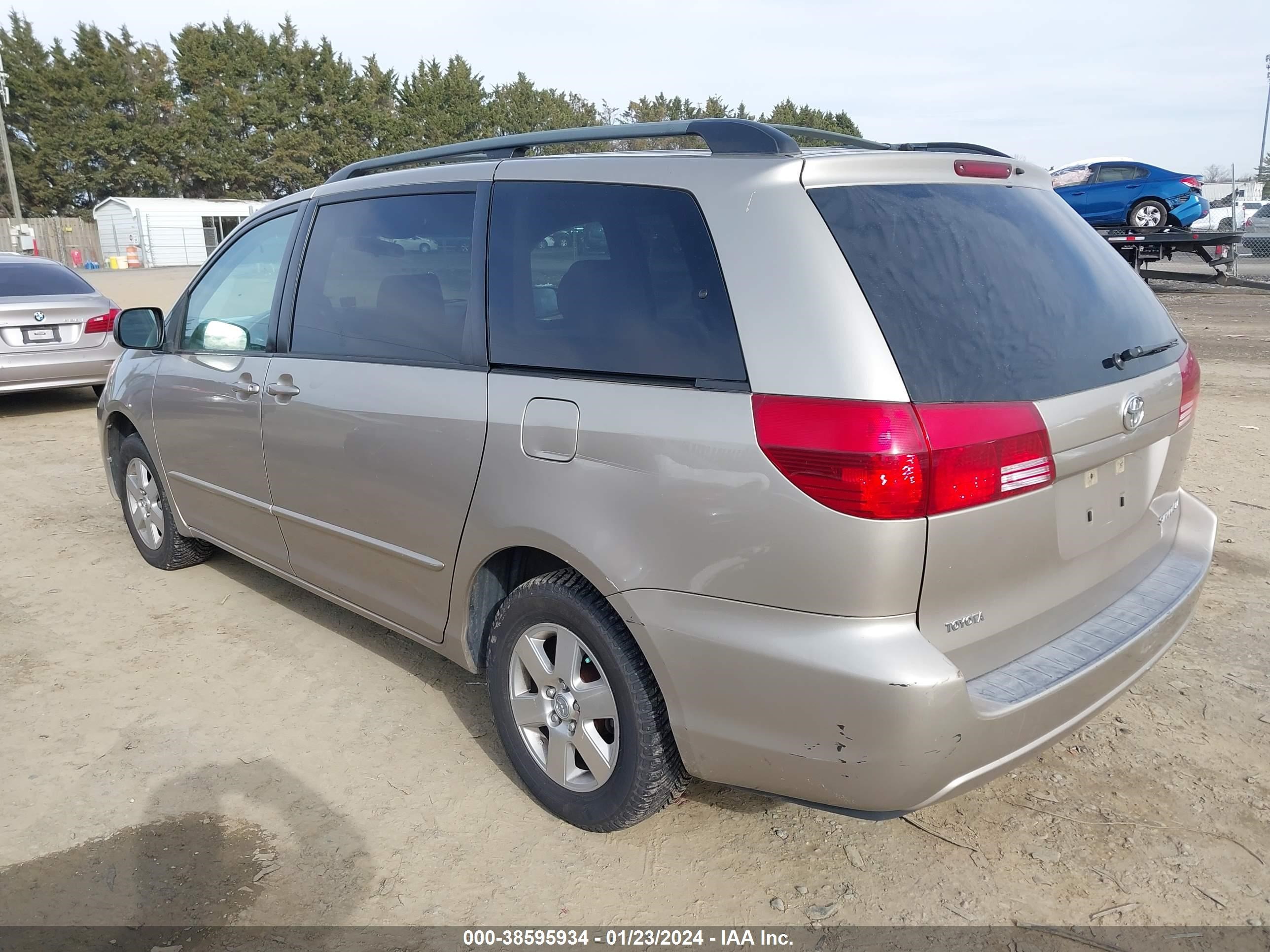 Photo 2 VIN: 5TDZA23C25S346724 - TOYOTA SIENNA 