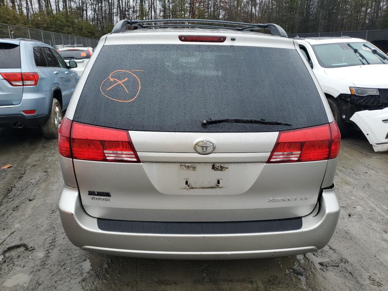 Photo 5 VIN: 5TDZA23C25S372885 - TOYOTA SIENNA 