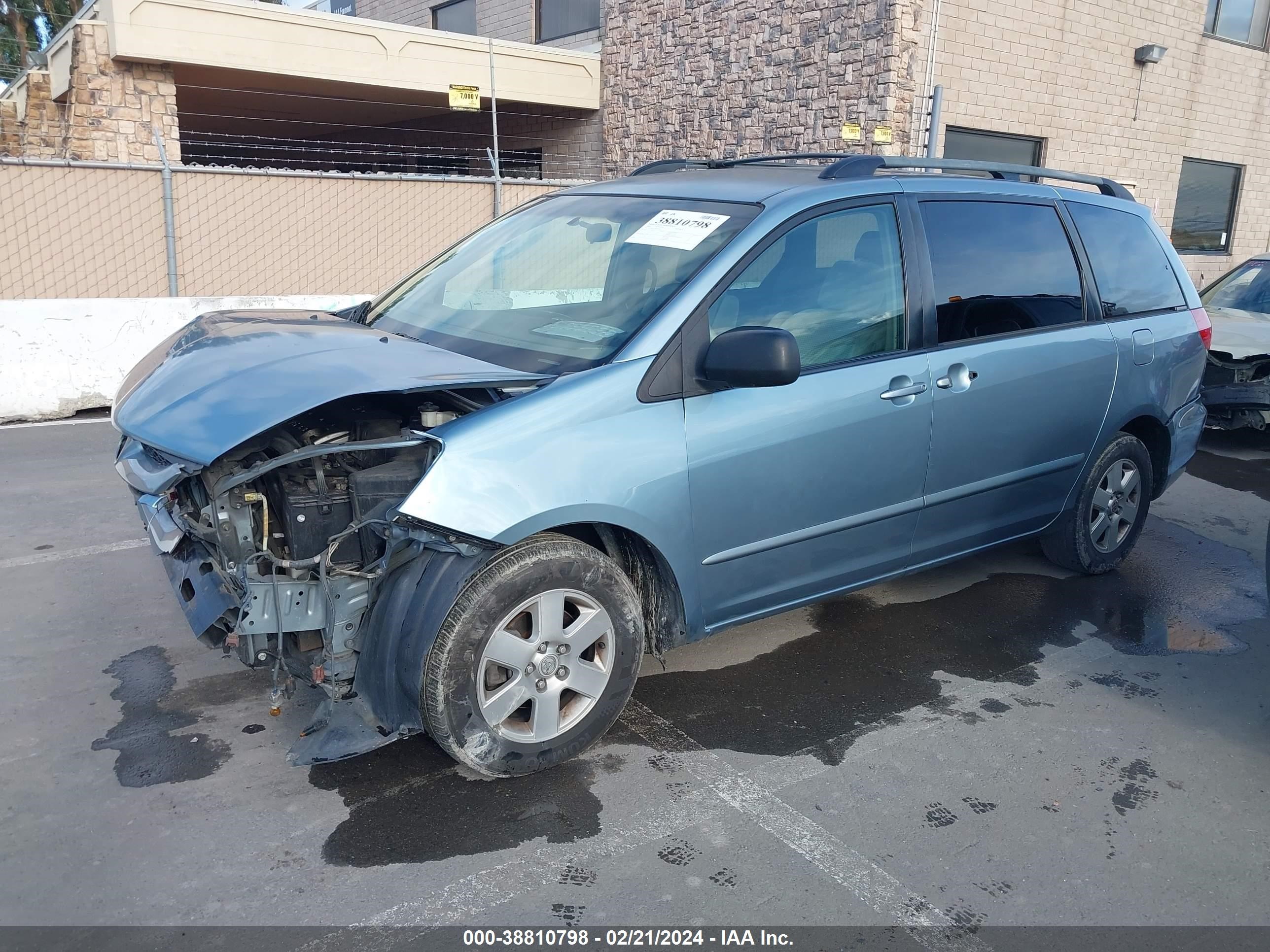 Photo 1 VIN: 5TDZA23C26S440667 - TOYOTA SIENNA 