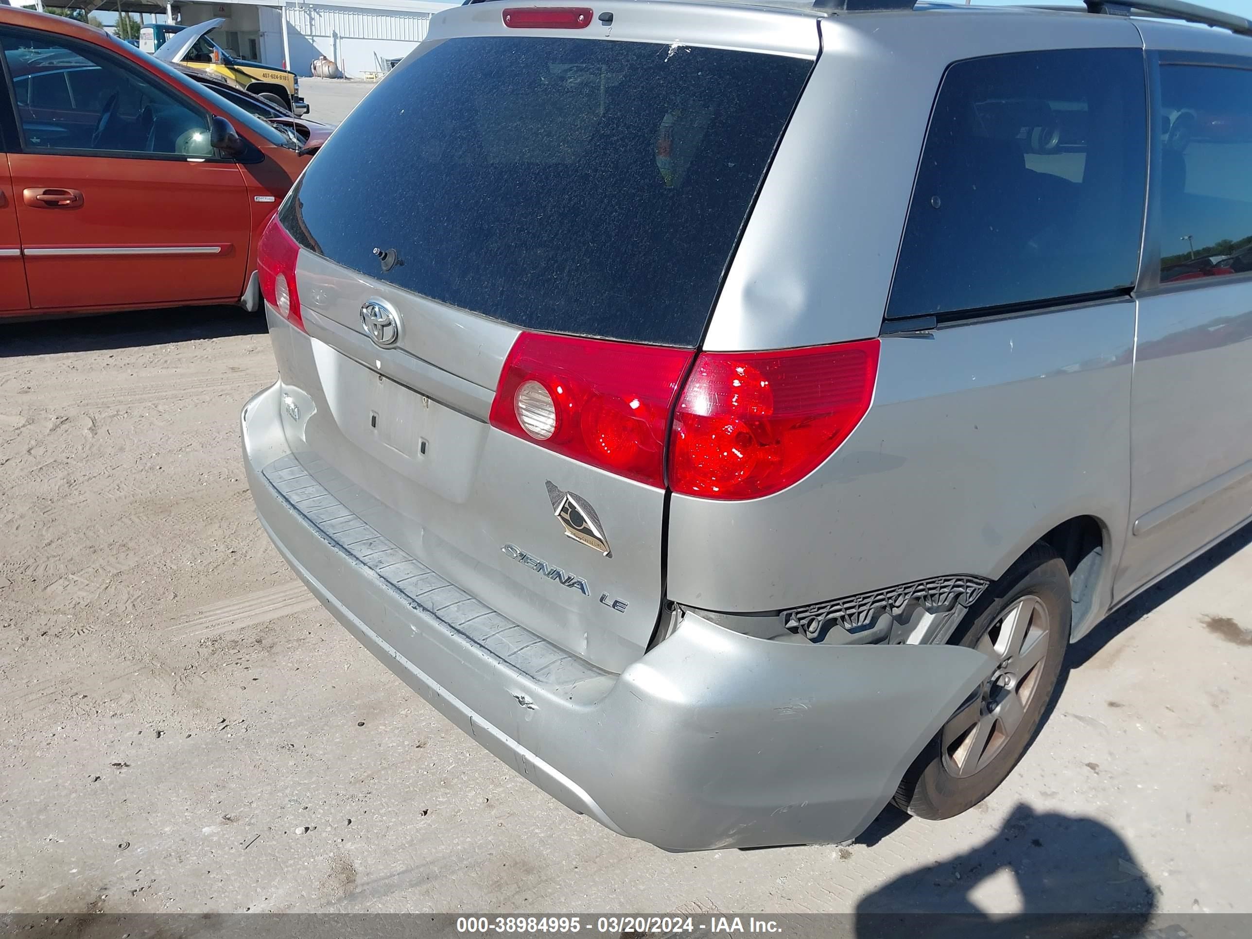 Photo 11 VIN: 5TDZA23C26S566429 - TOYOTA SIENNA 