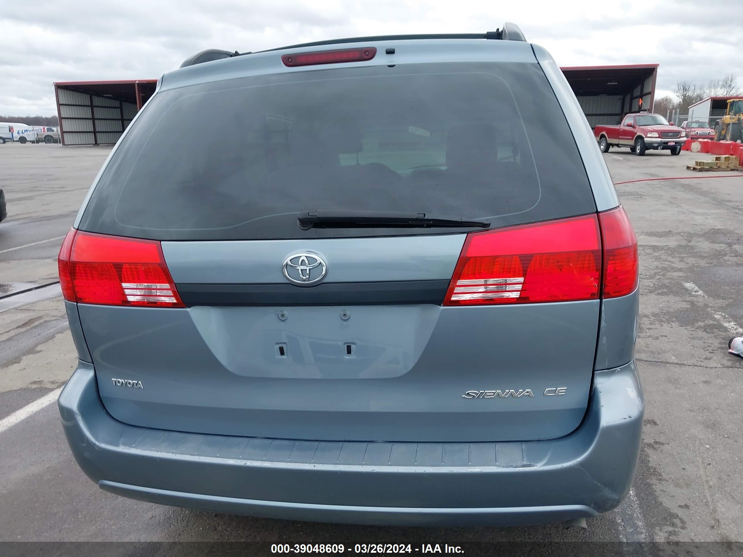 Photo 15 VIN: 5TDZA23C34S119475 - TOYOTA SIENNA 