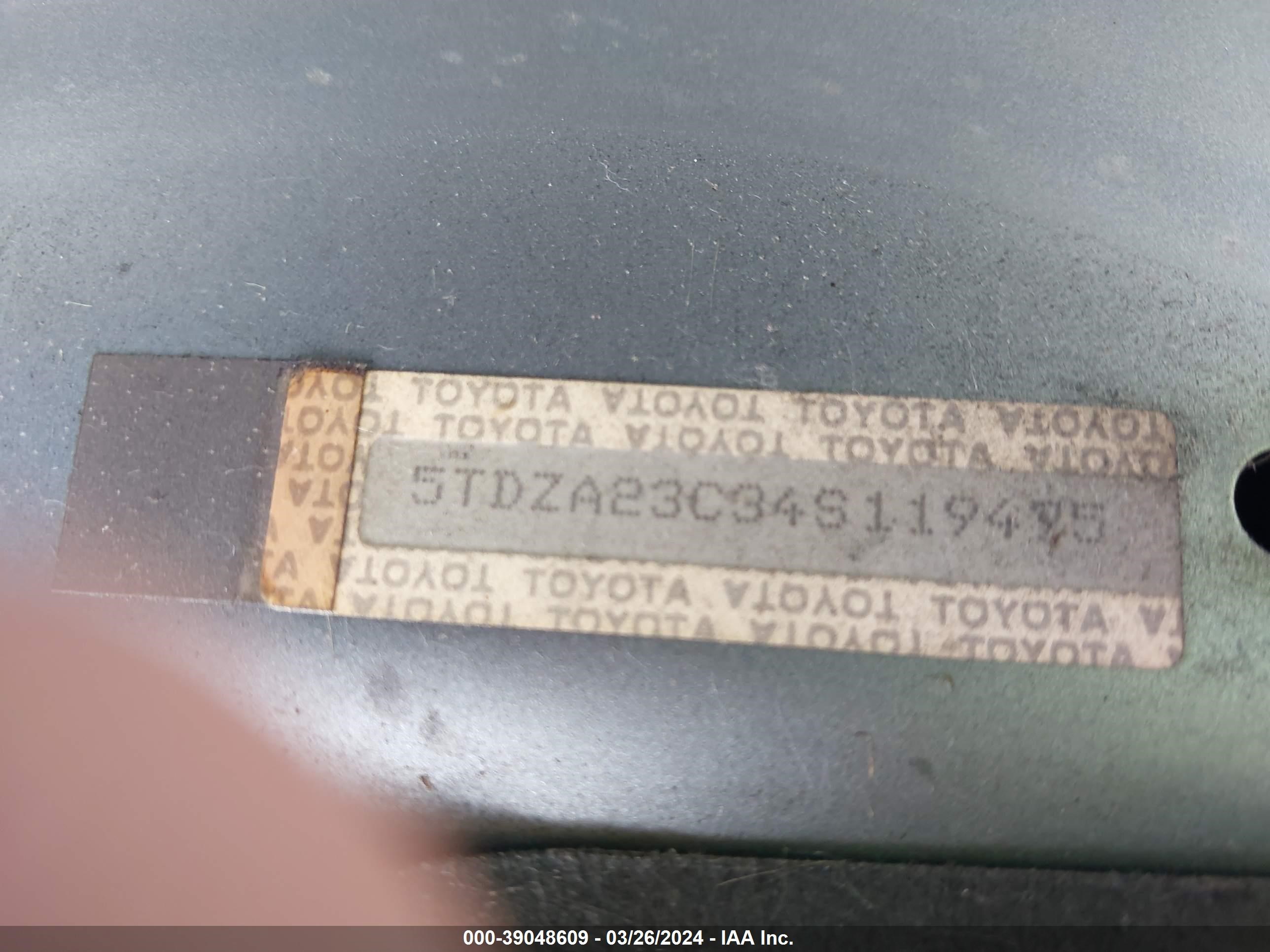 Photo 8 VIN: 5TDZA23C34S119475 - TOYOTA SIENNA 