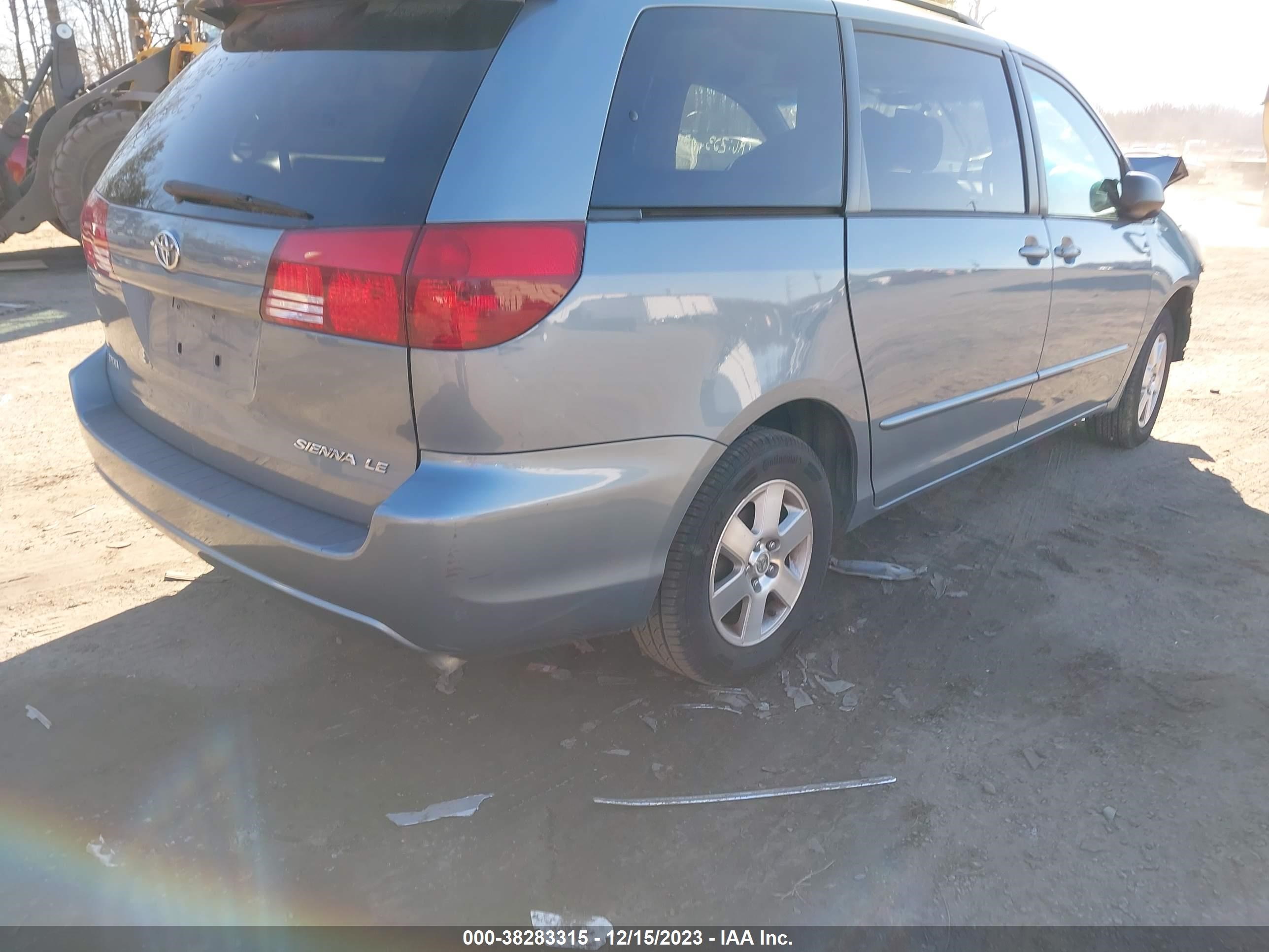 Photo 3 VIN: 5TDZA23C34S143730 - TOYOTA SIENNA 