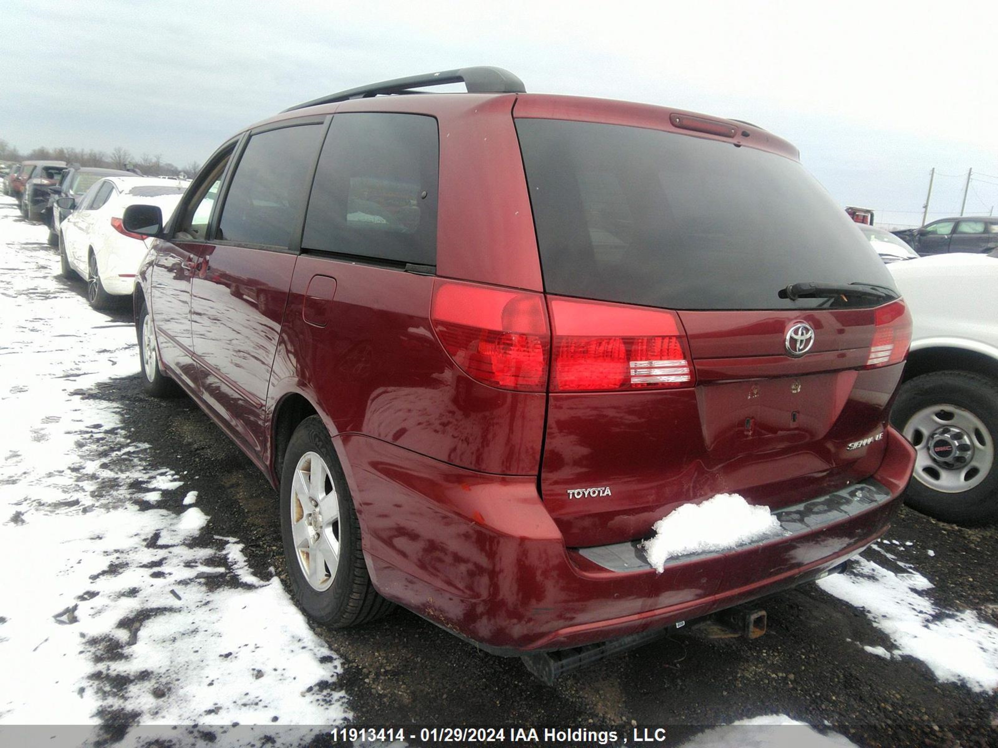 Photo 2 VIN: 5TDZA23C34S220242 - TOYOTA SIENNA 