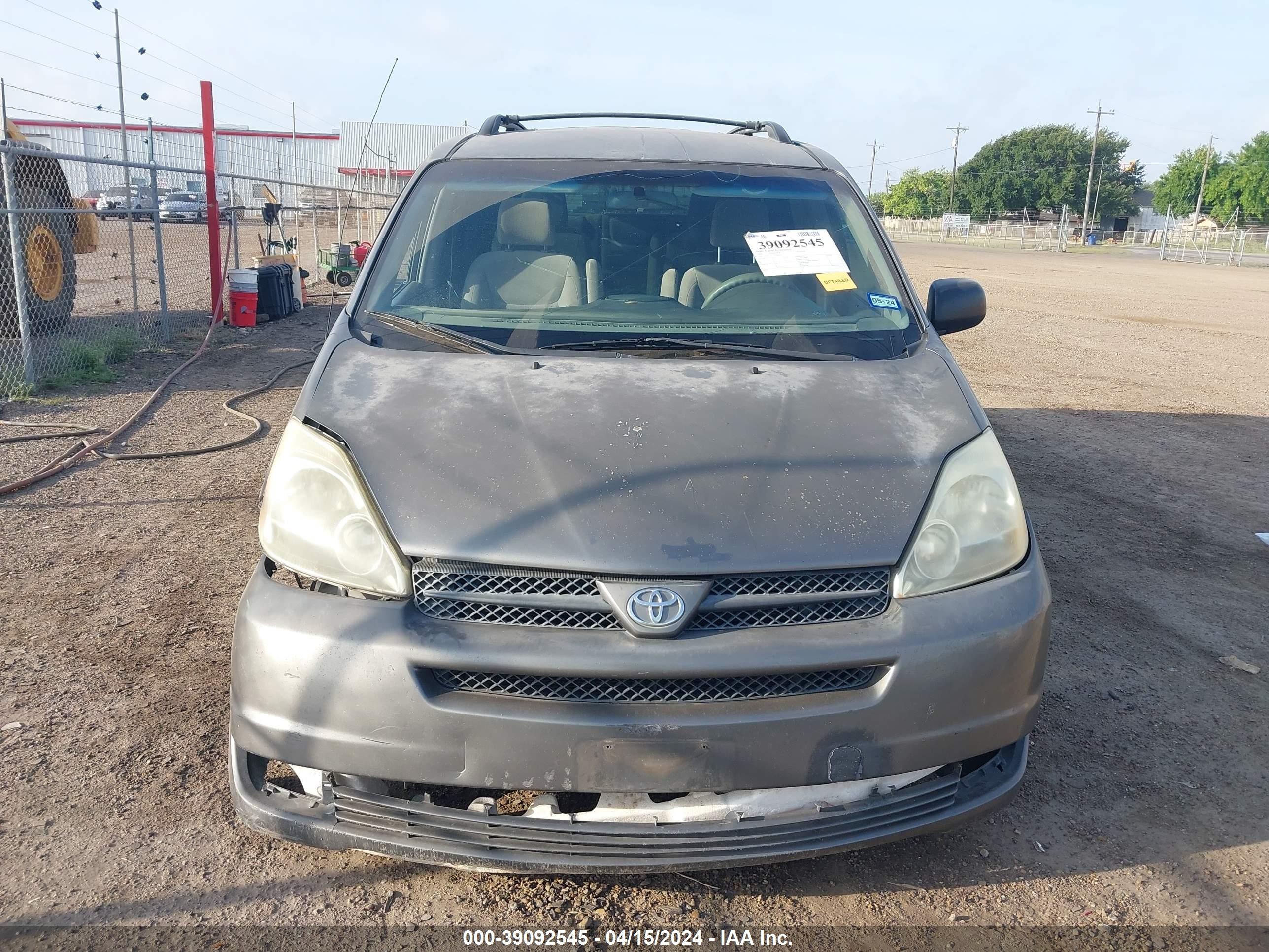 Photo 11 VIN: 5TDZA23C35S290759 - TOYOTA SIENNA 