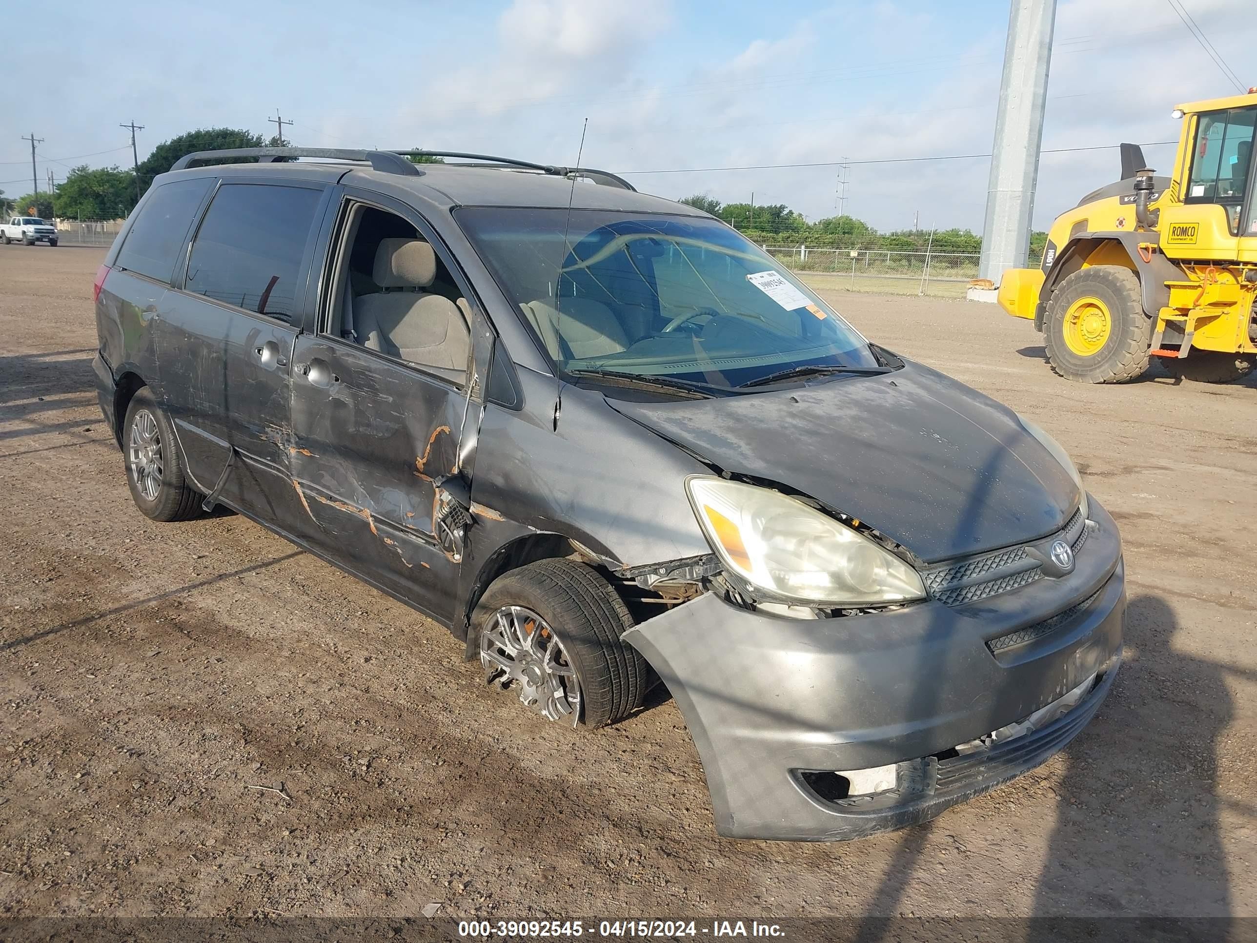 Photo 5 VIN: 5TDZA23C35S290759 - TOYOTA SIENNA 