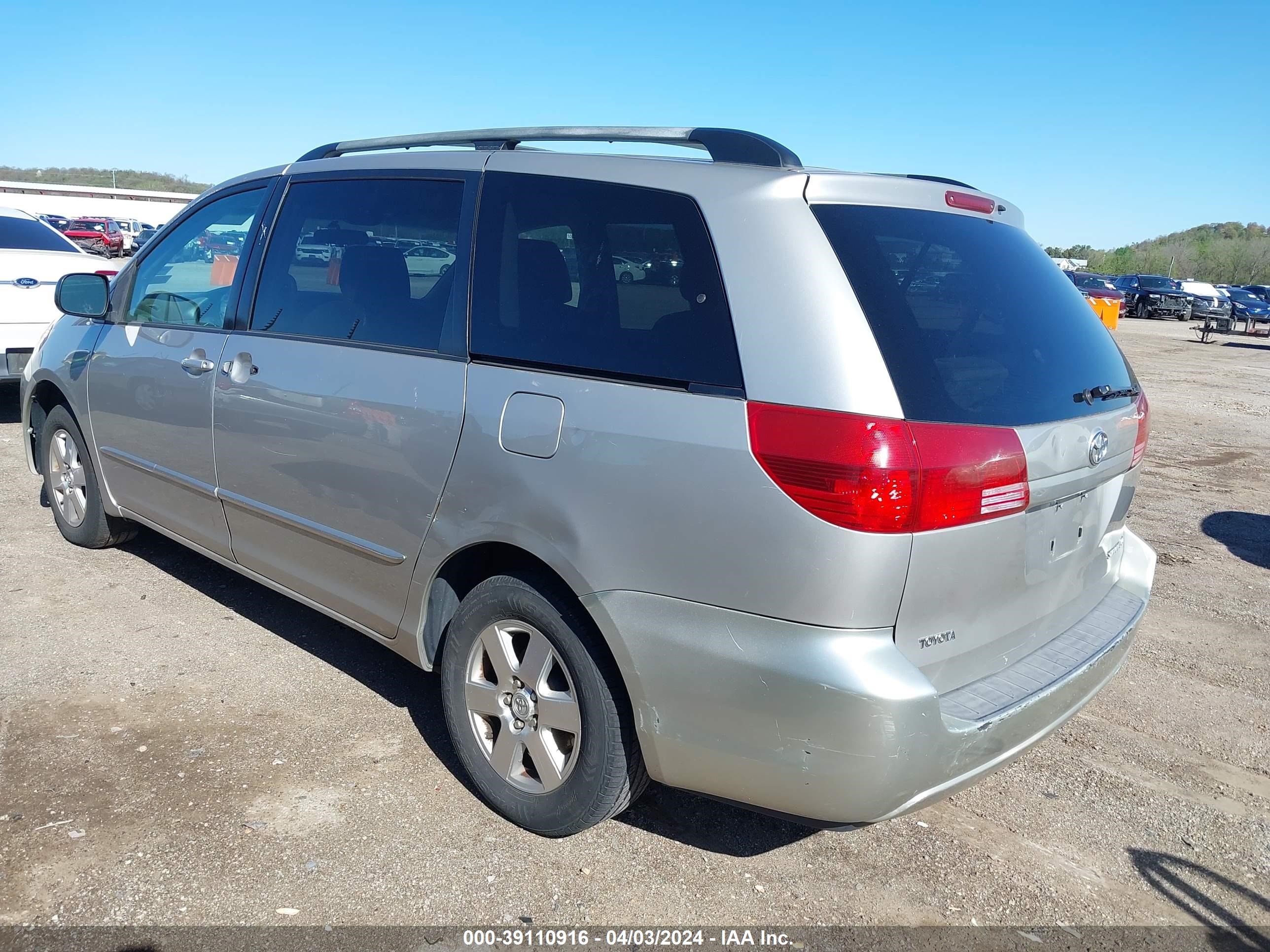 Photo 2 VIN: 5TDZA23C35S345131 - TOYOTA SIENNA 