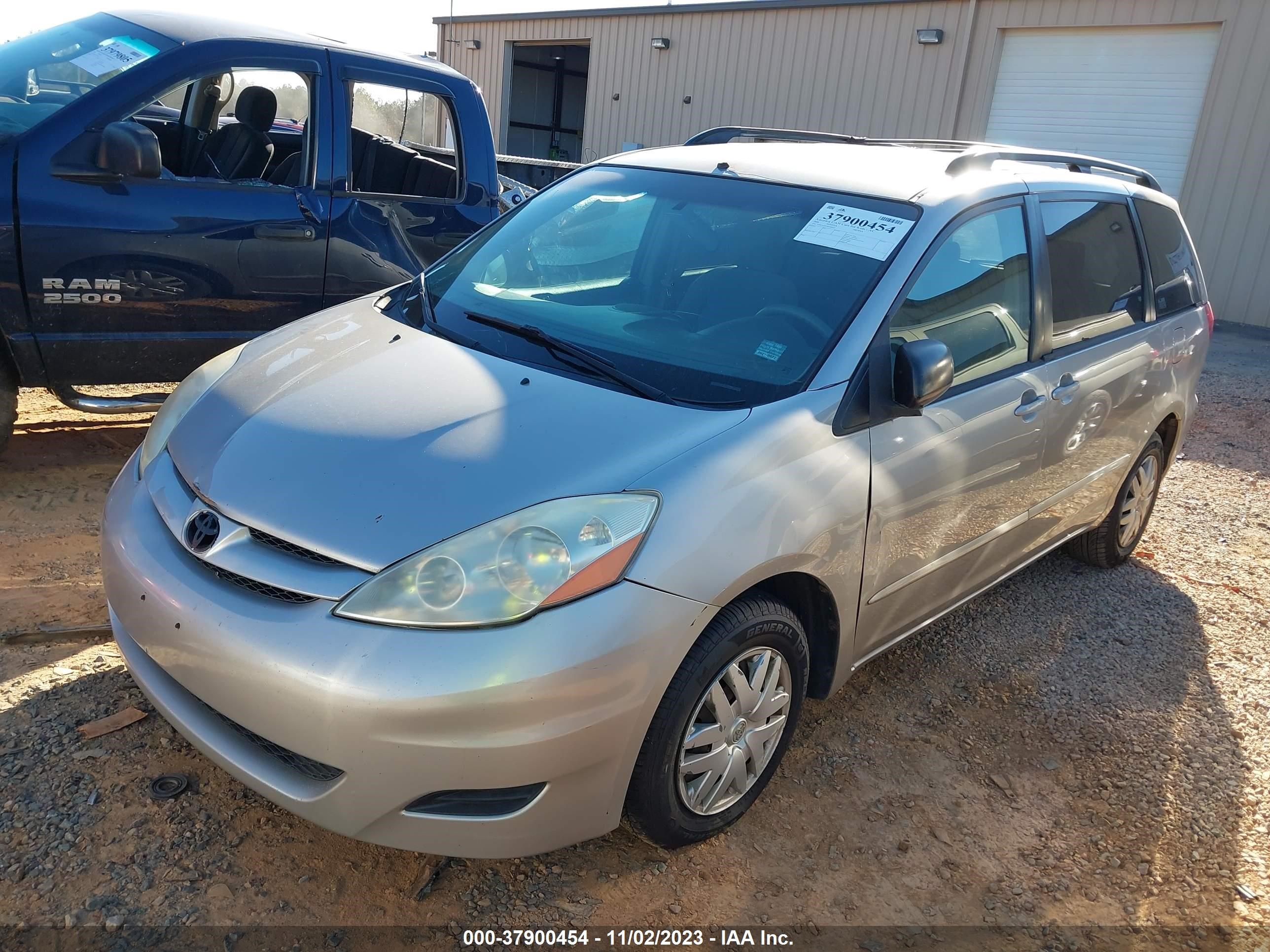 Photo 1 VIN: 5TDZA23C36S388353 - TOYOTA SIENNA 