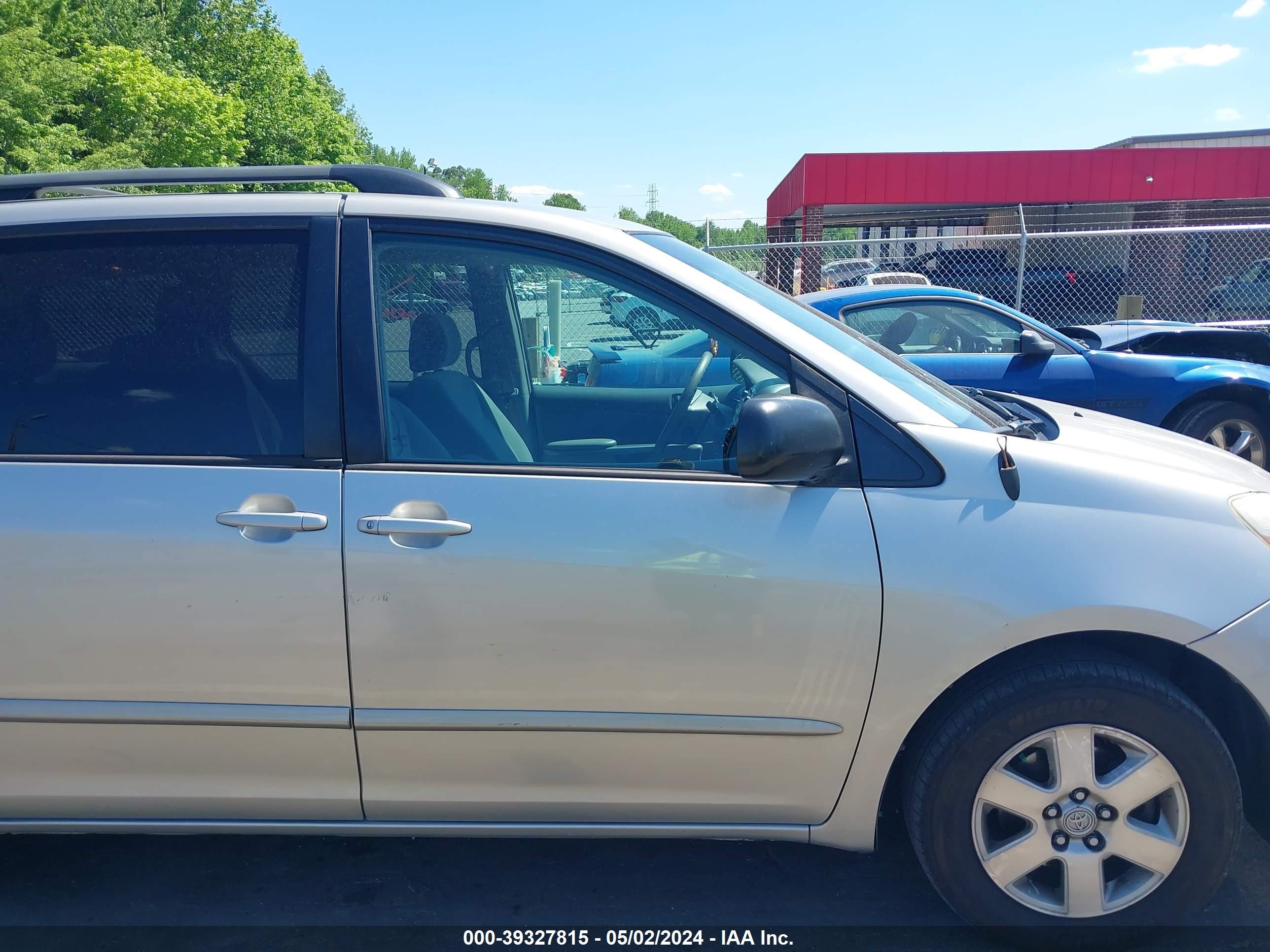 Photo 12 VIN: 5TDZA23C36S419603 - TOYOTA SIENNA 