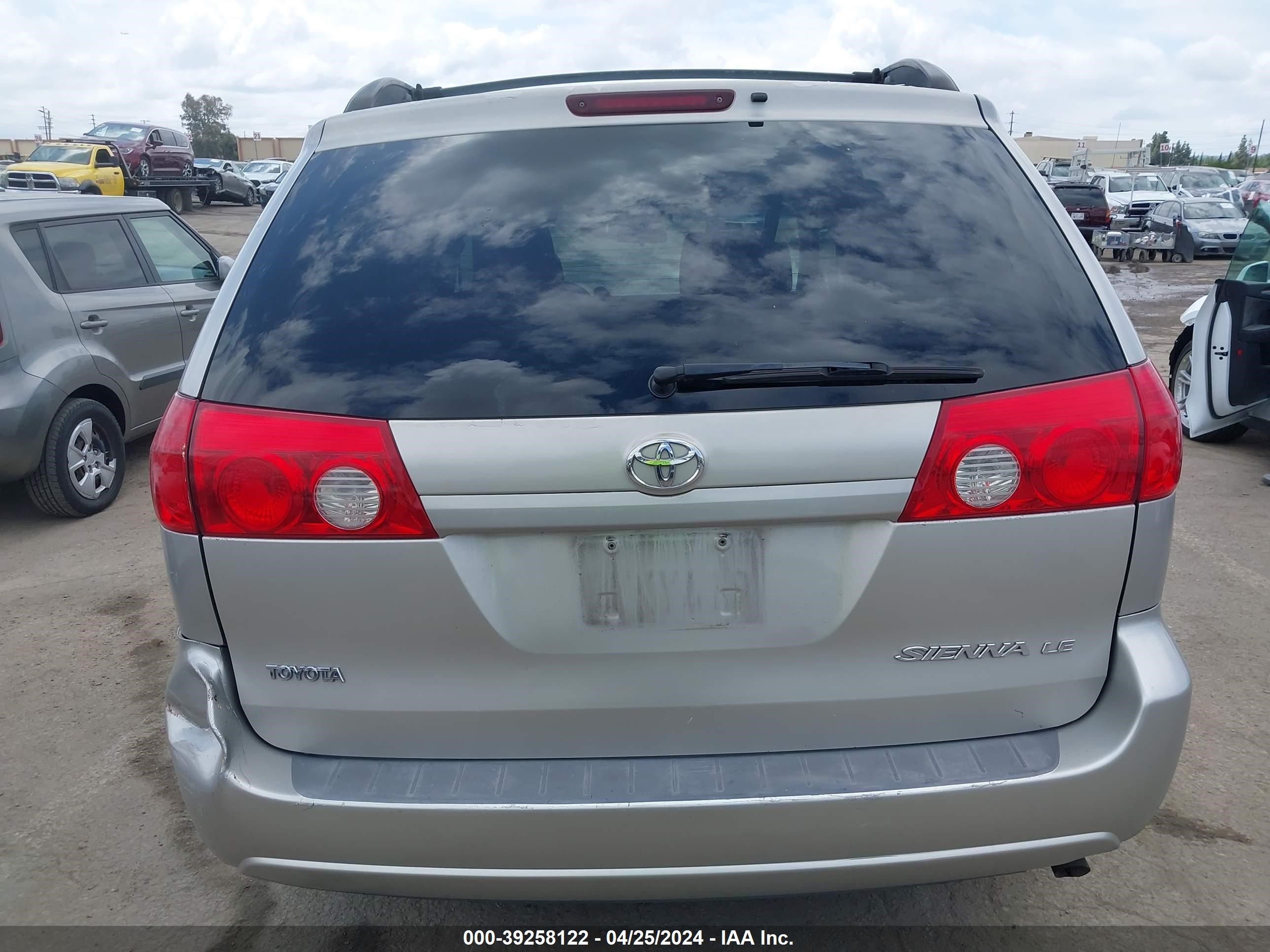 Photo 15 VIN: 5TDZA23C36S466839 - TOYOTA SIENNA 