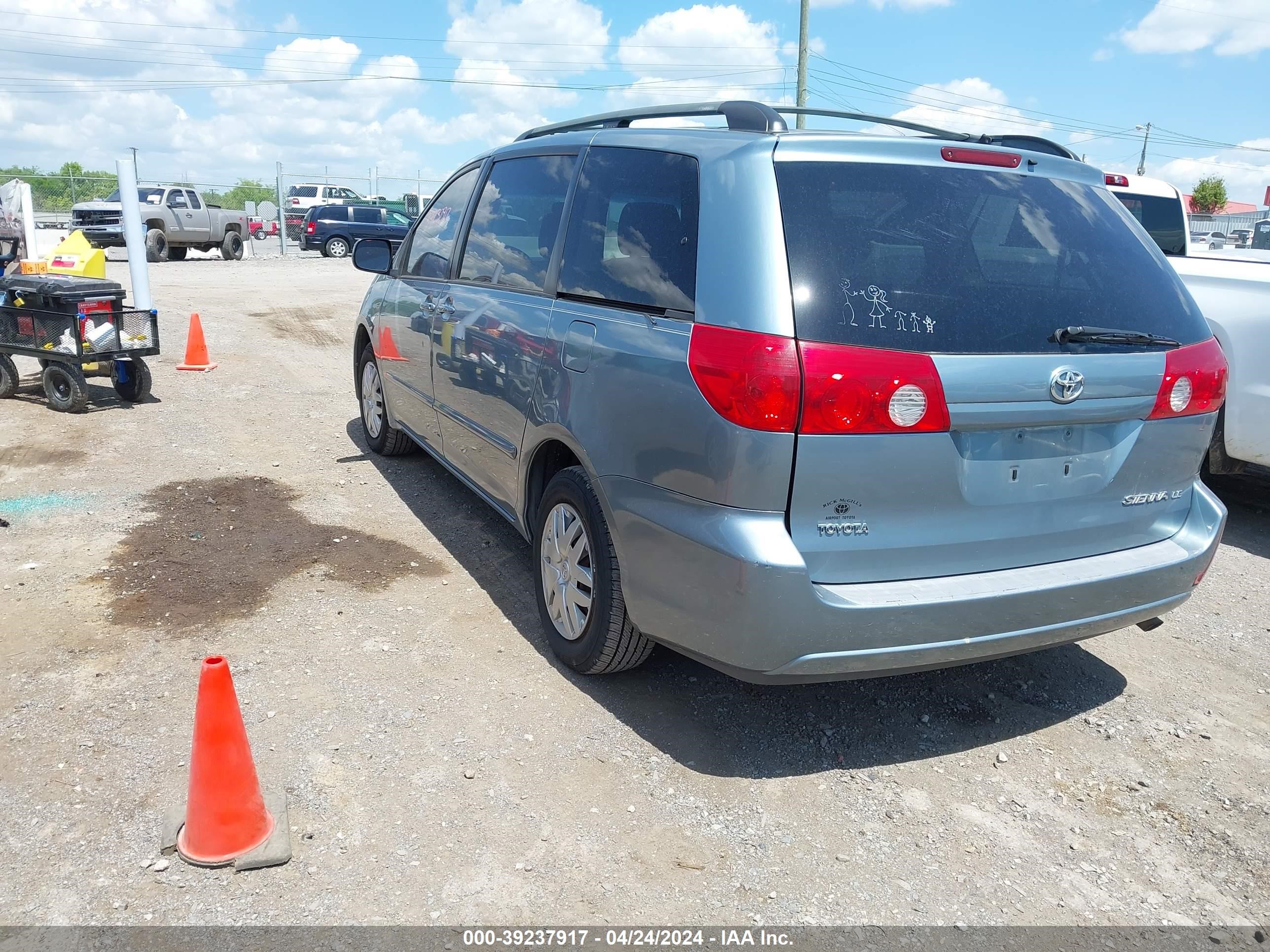 Photo 2 VIN: 5TDZA23C36S484435 - TOYOTA SIENNA 