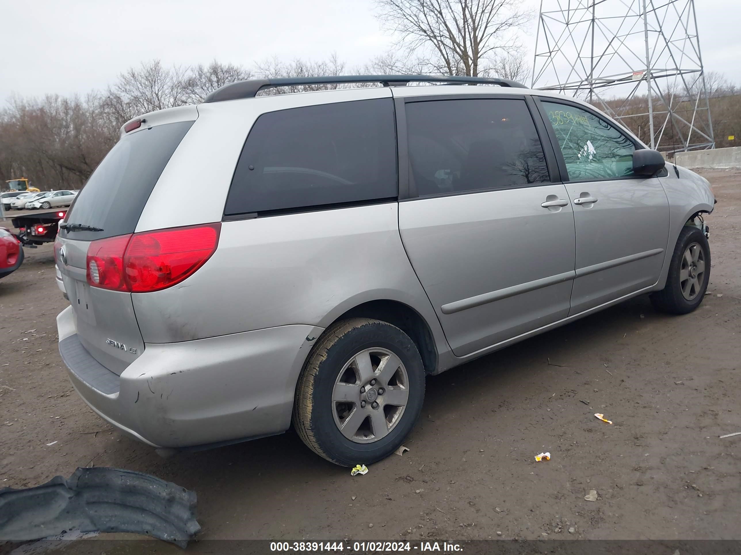 Photo 3 VIN: 5TDZA23C36S511973 - TOYOTA SIENNA 