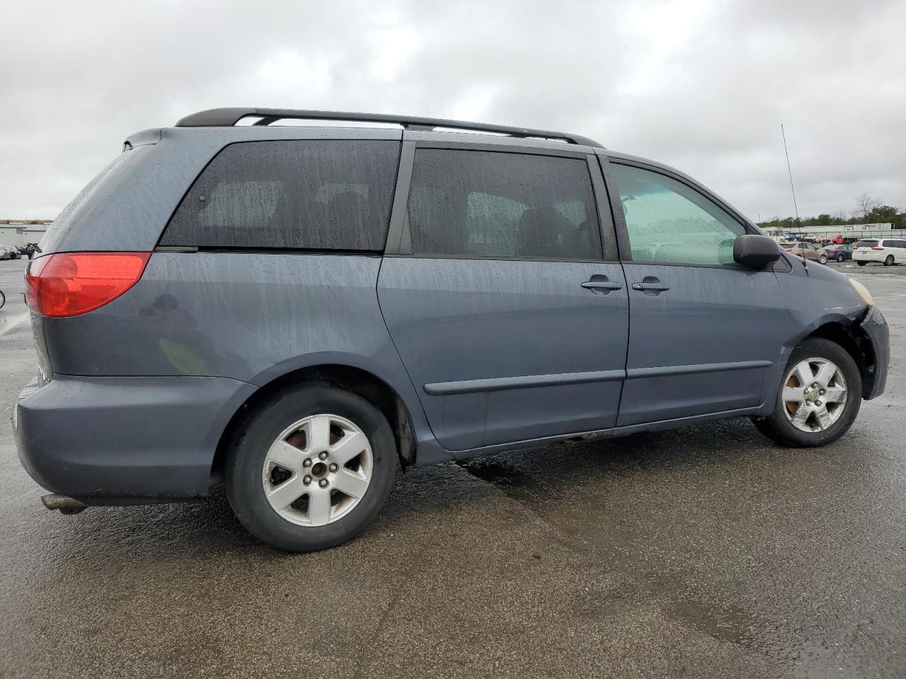 Photo 2 VIN: 5TDZA23C36S554872 - TOYOTA SIENNA 