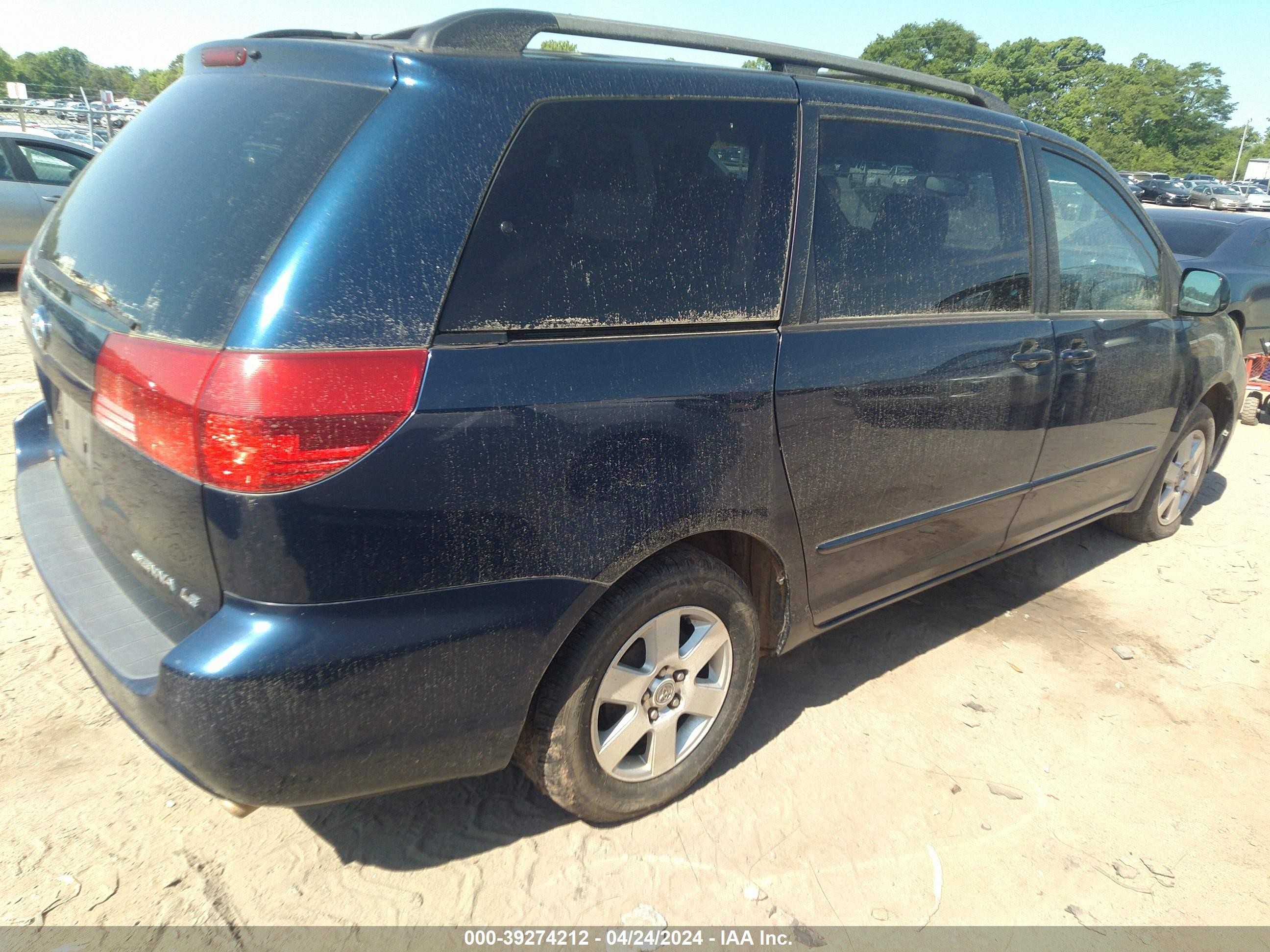 Photo 3 VIN: 5TDZA23C44S090696 - TOYOTA SIENNA 