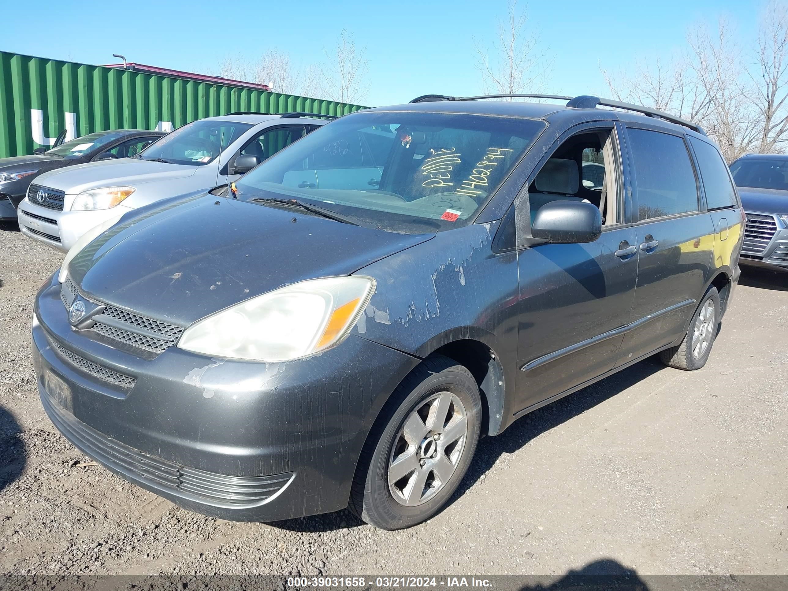 Photo 1 VIN: 5TDZA23C44S160441 - TOYOTA SIENNA 