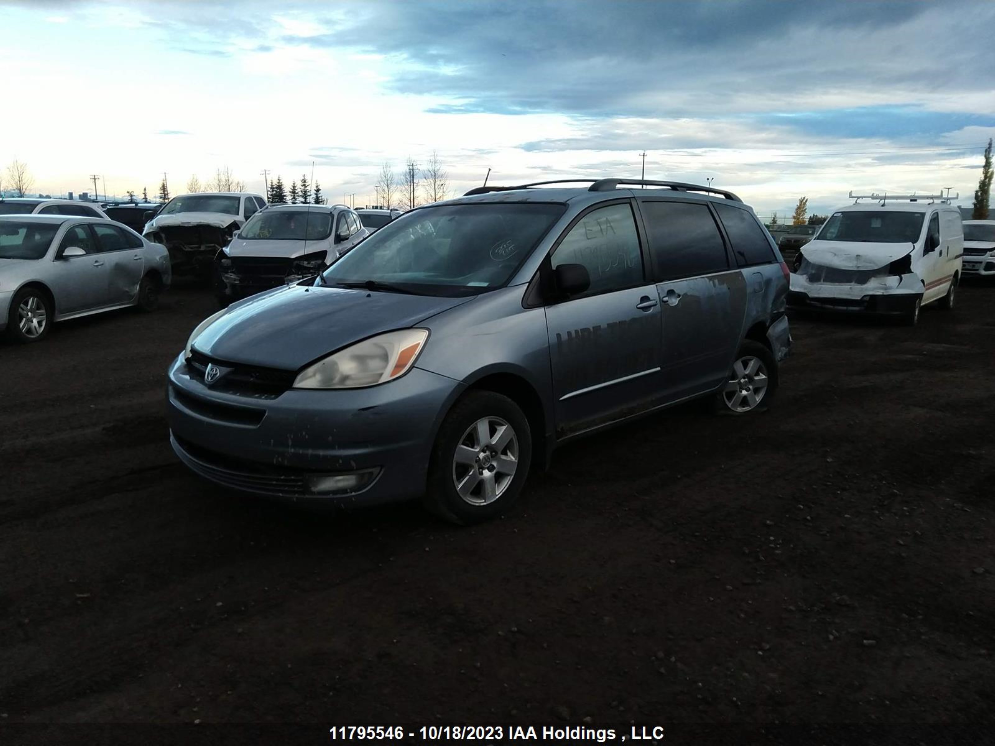 Photo 1 VIN: 5TDZA23C44S171102 - TOYOTA SIENNA 