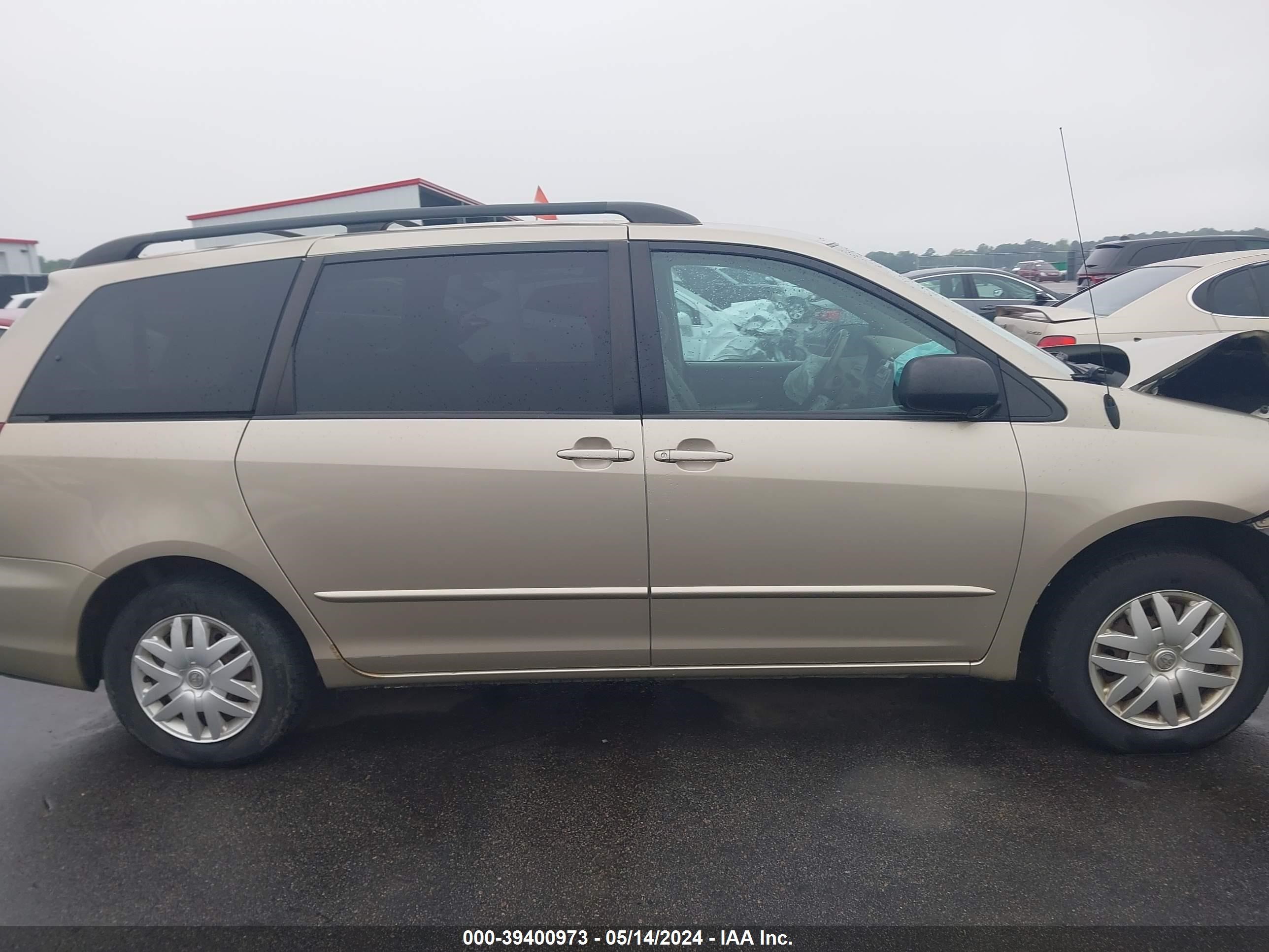 Photo 13 VIN: 5TDZA23C44S212814 - TOYOTA SIENNA 