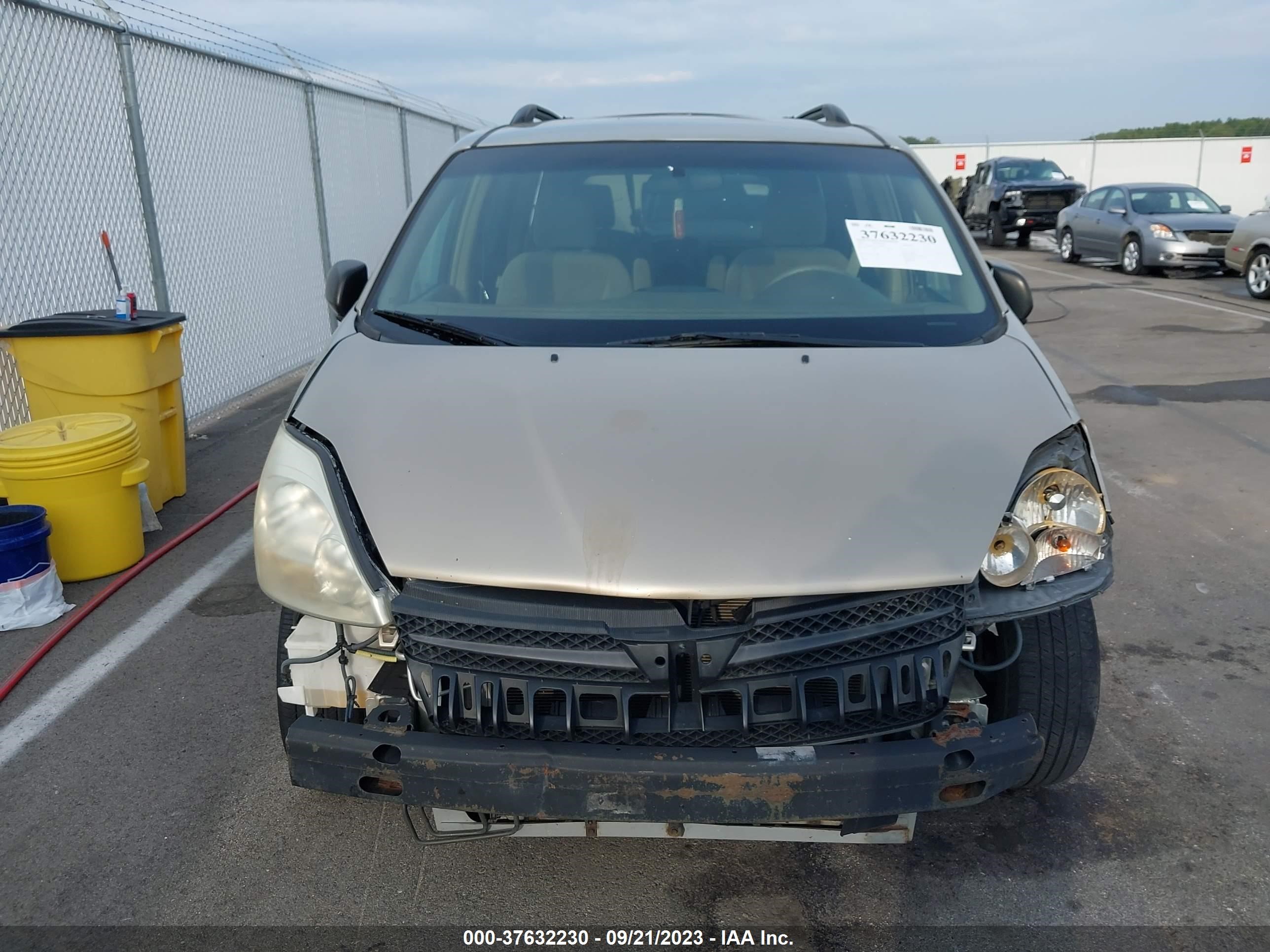 Photo 5 VIN: 5TDZA23C45S224222 - TOYOTA SIENNA 