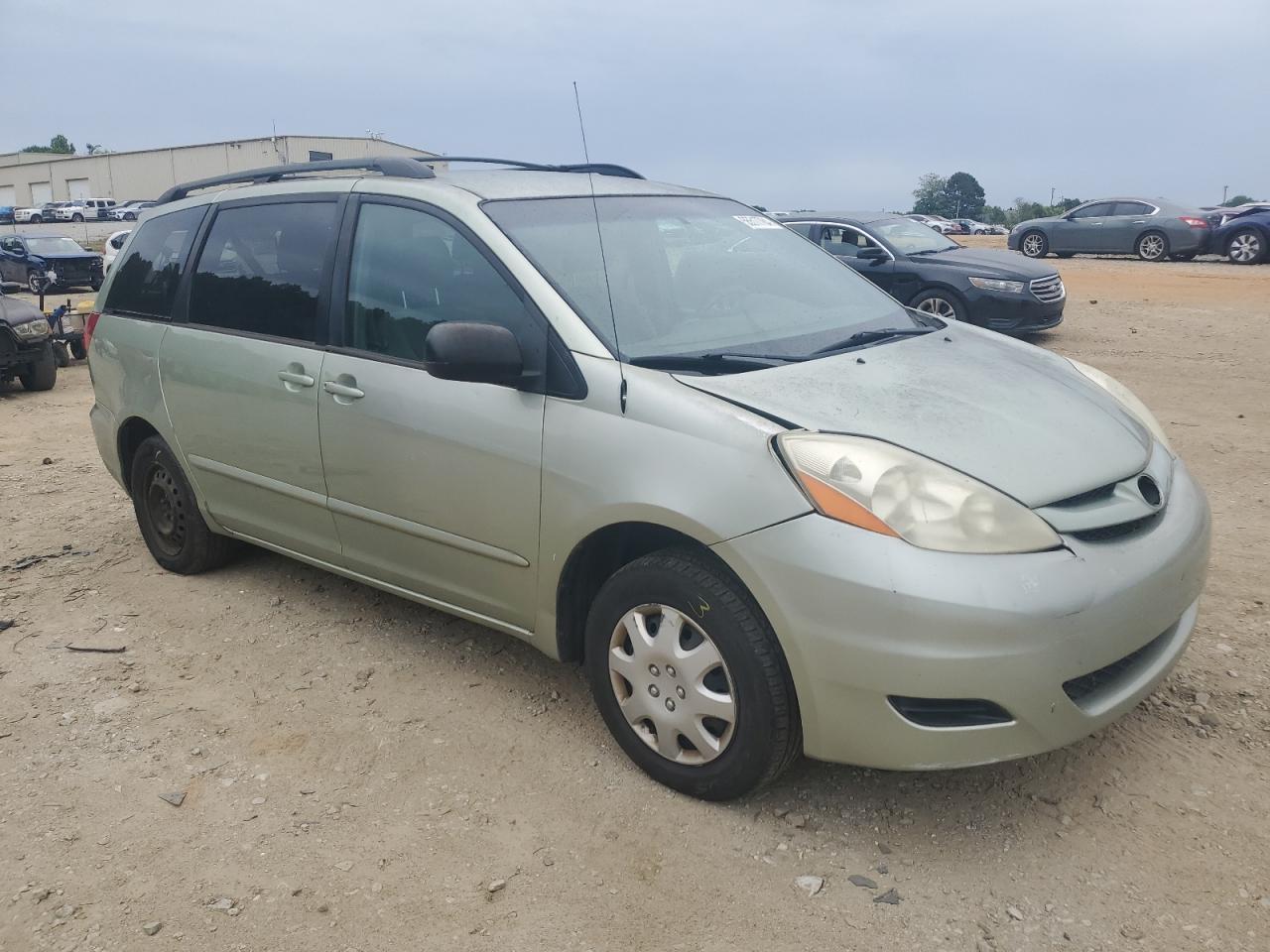 Photo 3 VIN: 5TDZA23C46S407704 - TOYOTA SIENNA 