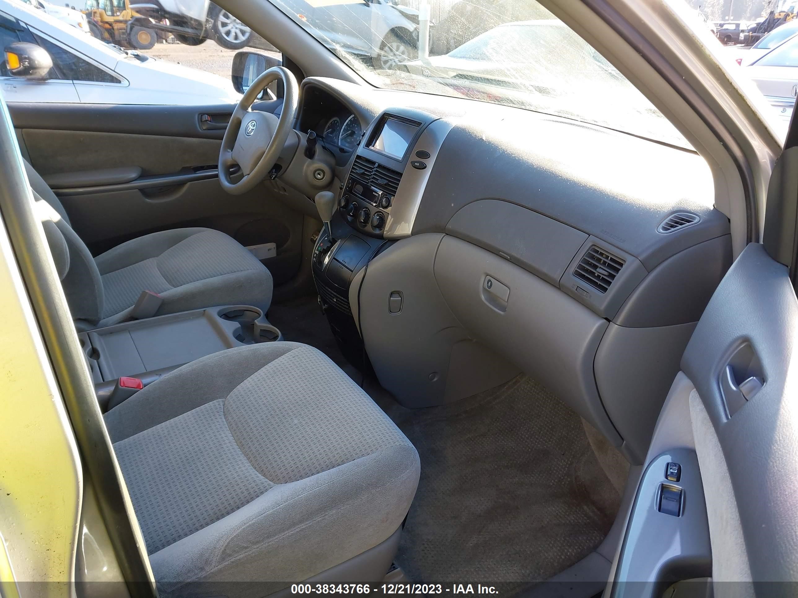 Photo 4 VIN: 5TDZA23C46S434126 - TOYOTA SIENNA 