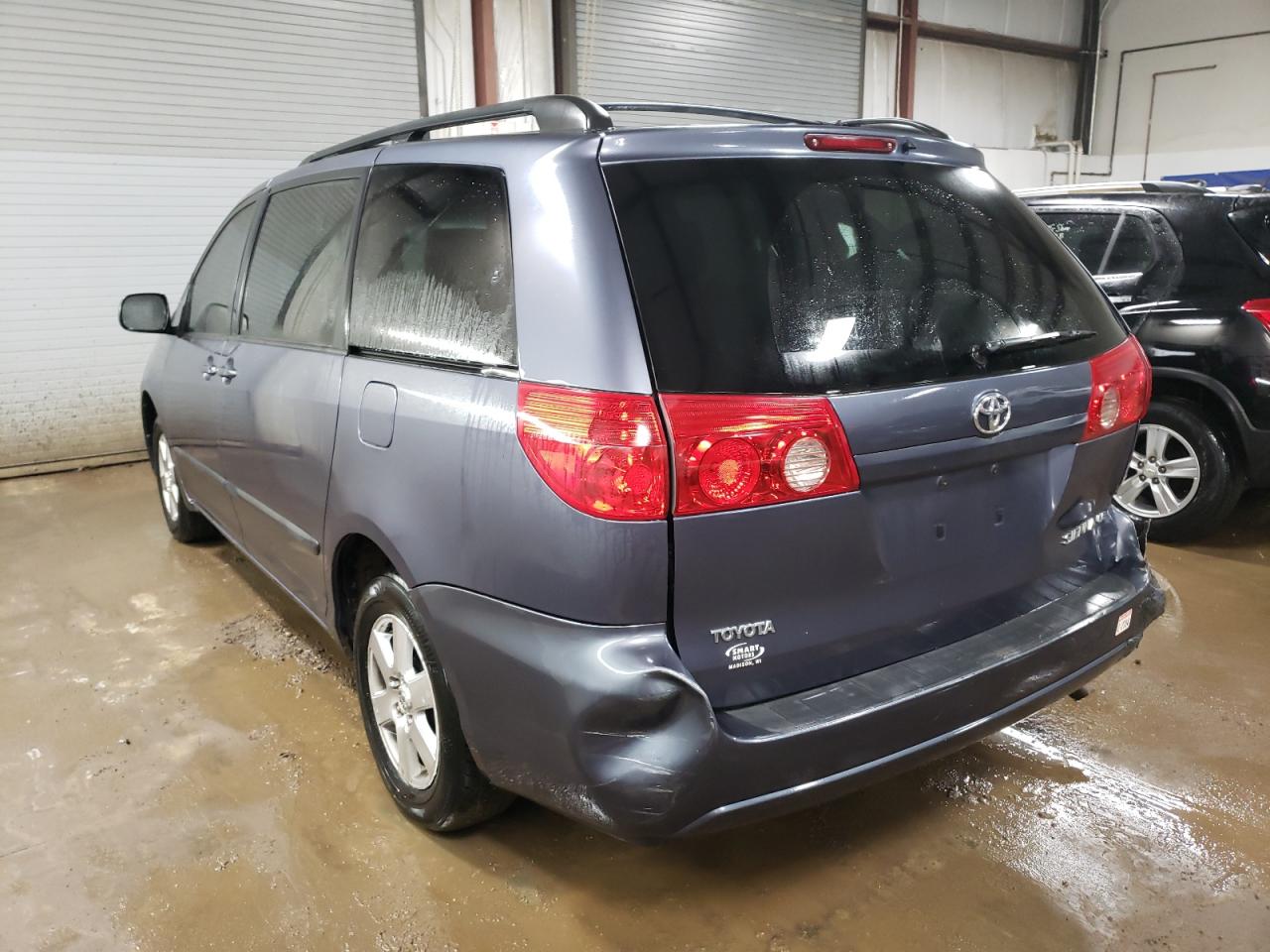 Photo 1 VIN: 5TDZA23C46S561555 - TOYOTA SIENNA 