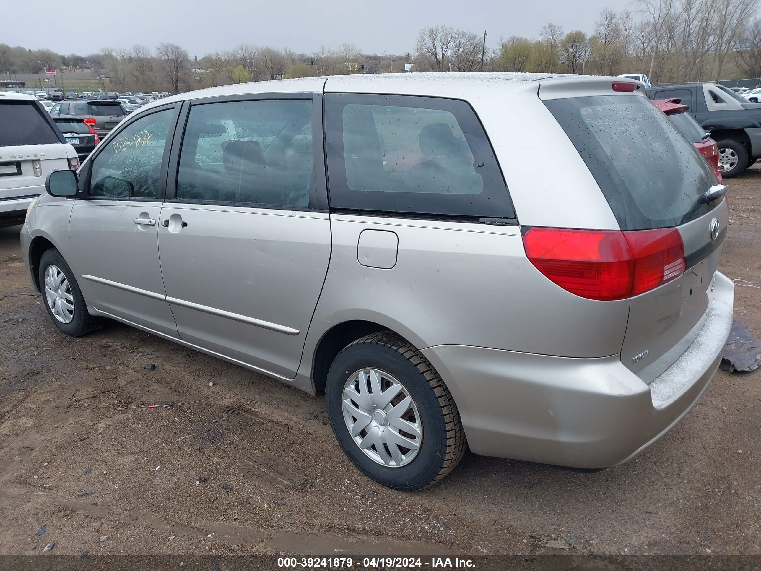 Photo 2 VIN: 5TDZA23C54S000598 - TOYOTA SIENNA 