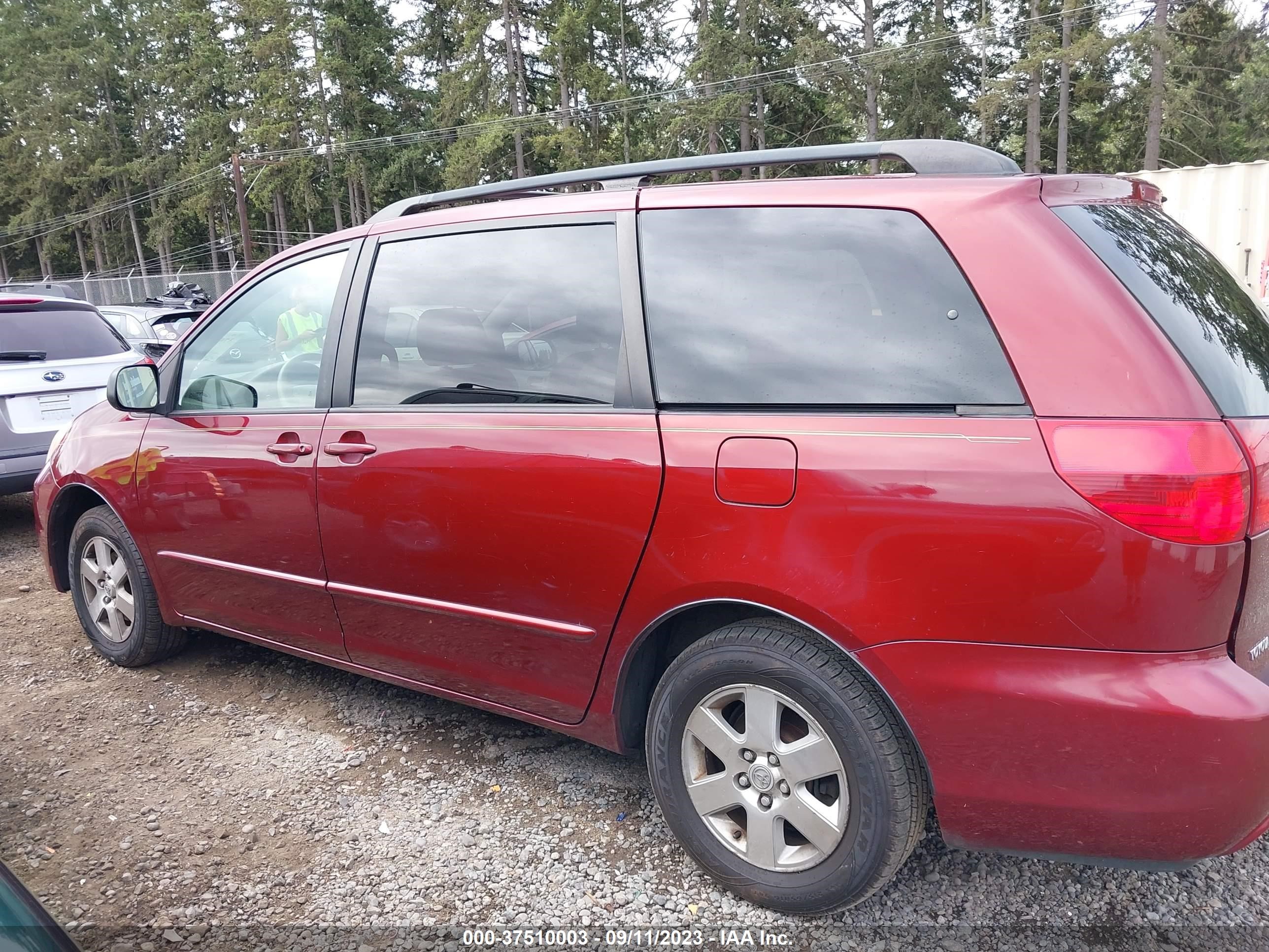 Photo 13 VIN: 5TDZA23C54S014050 - TOYOTA SIENNA 