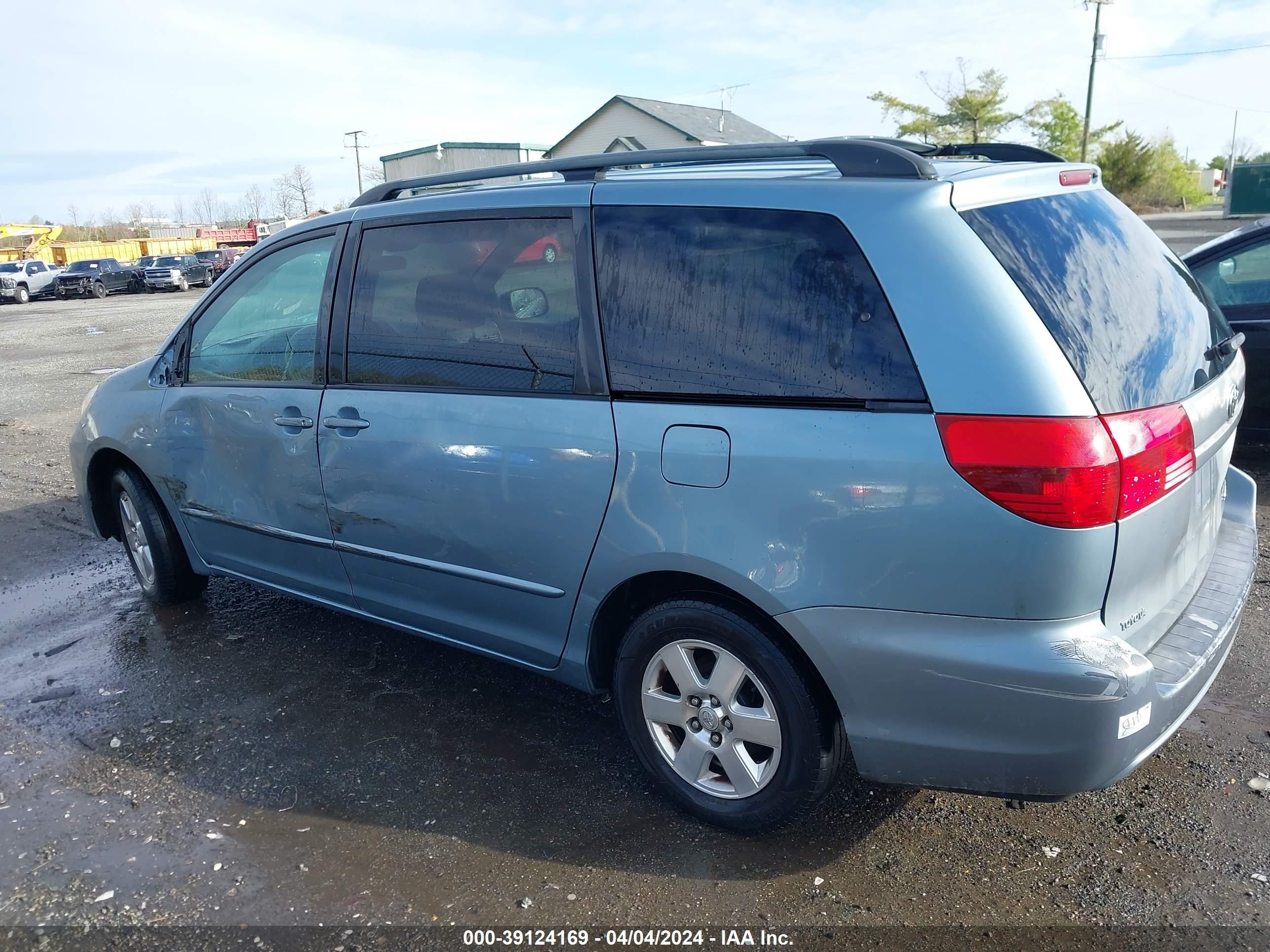 Photo 13 VIN: 5TDZA23C54S172002 - TOYOTA SIENNA 