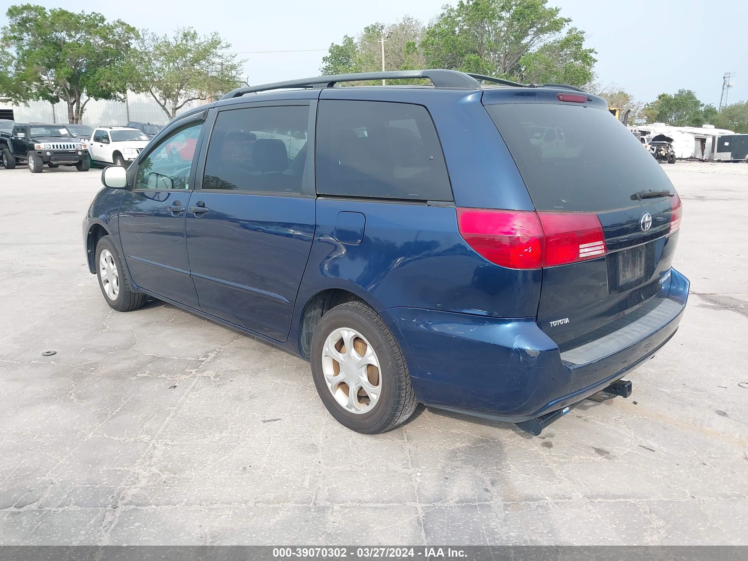 Photo 2 VIN: 5TDZA23C54S176602 - TOYOTA SIENNA 