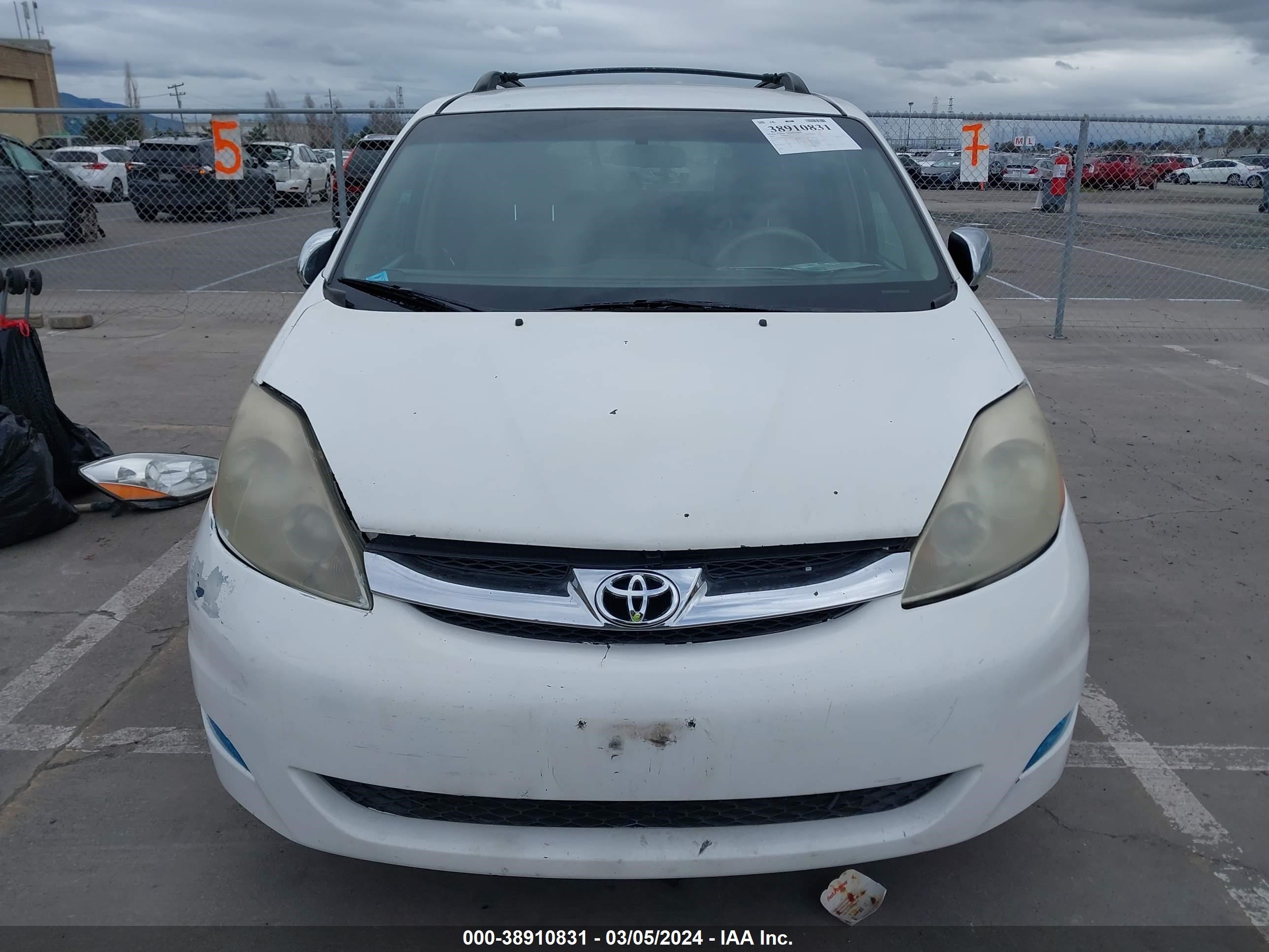 Photo 11 VIN: 5TDZA23C55S352050 - TOYOTA SIENNA 