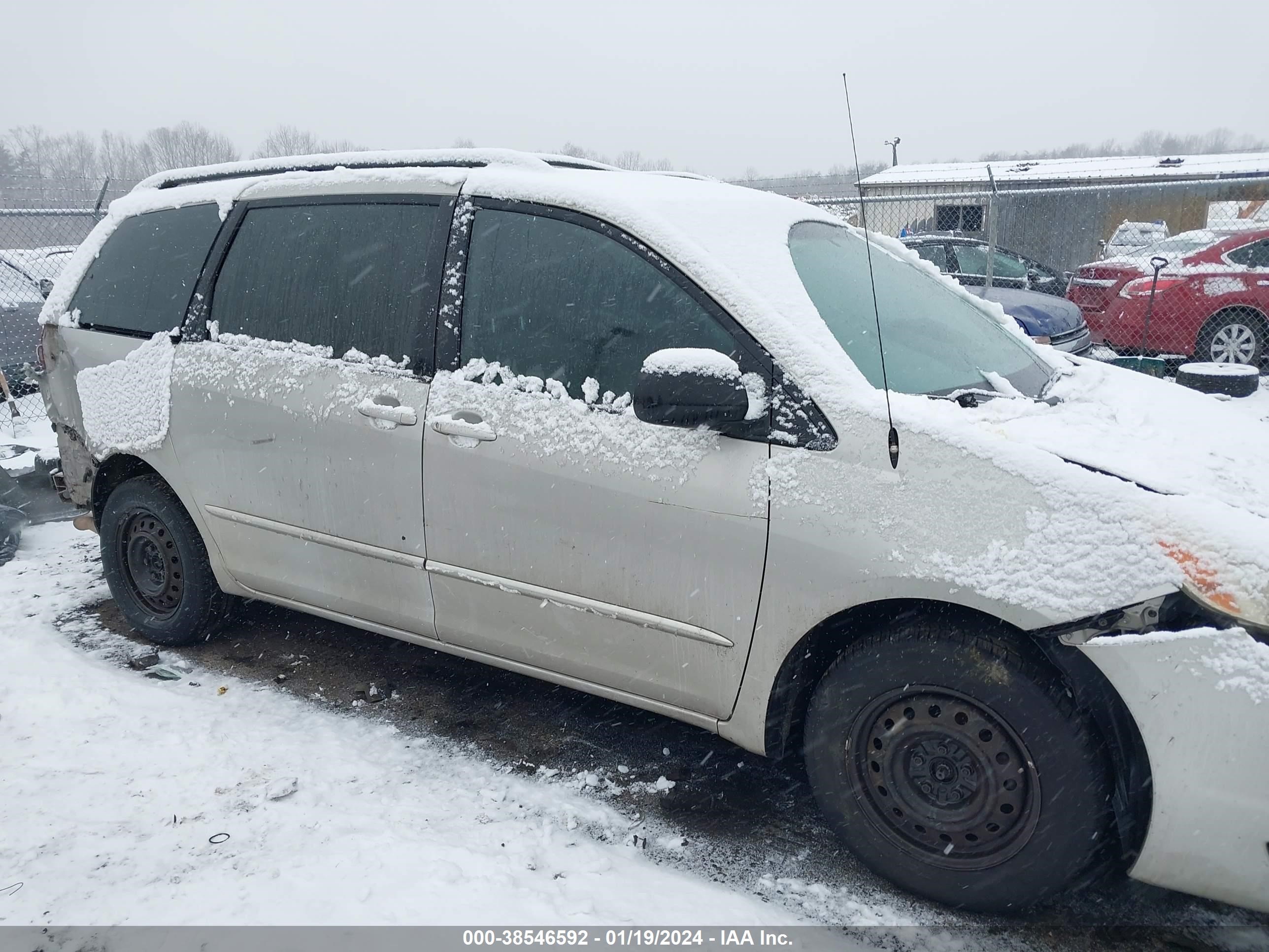 Photo 12 VIN: 5TDZA23C55S372718 - TOYOTA SIENNA 