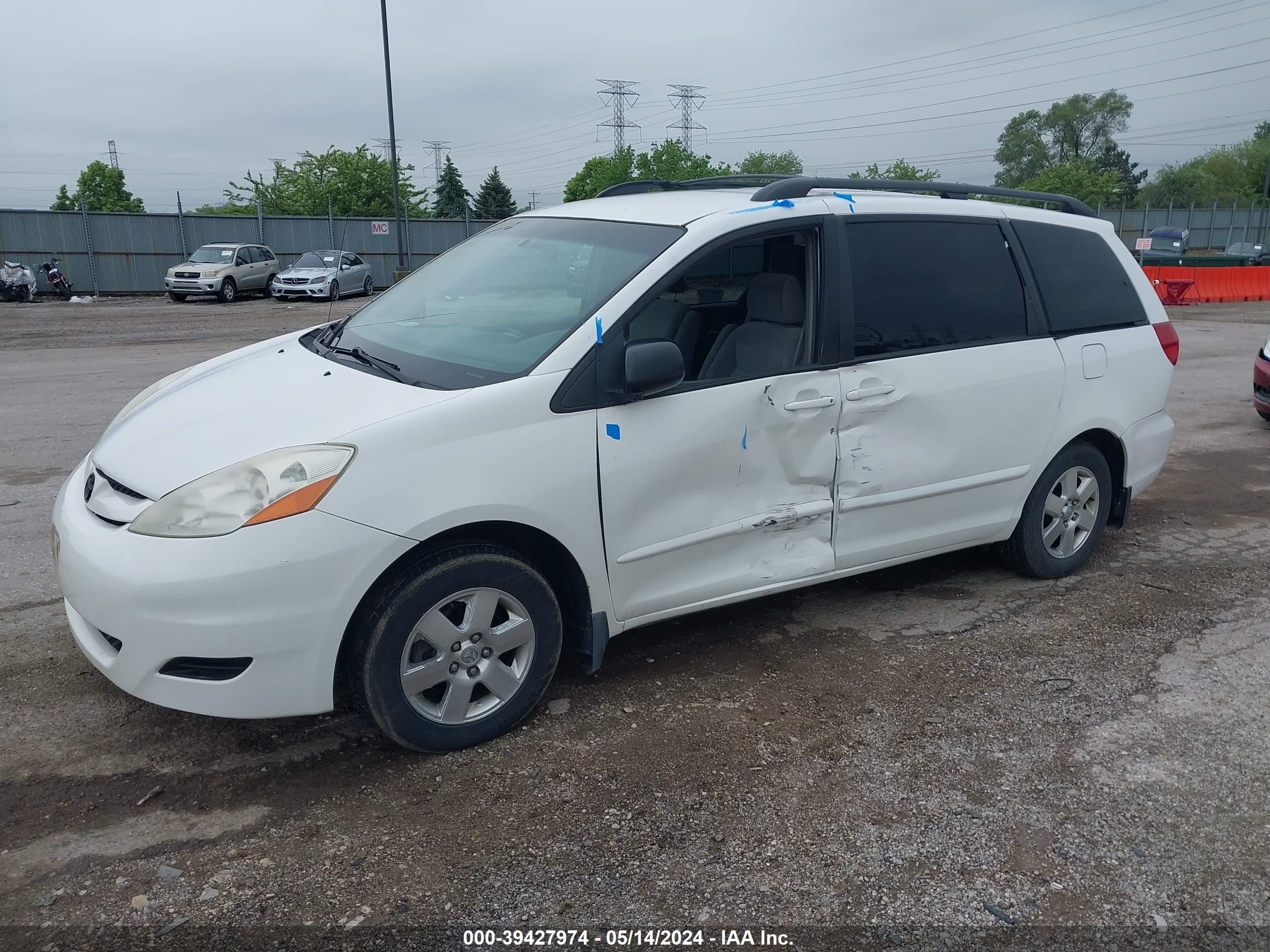 Photo 1 VIN: 5TDZA23C56S460492 - TOYOTA SIENNA 