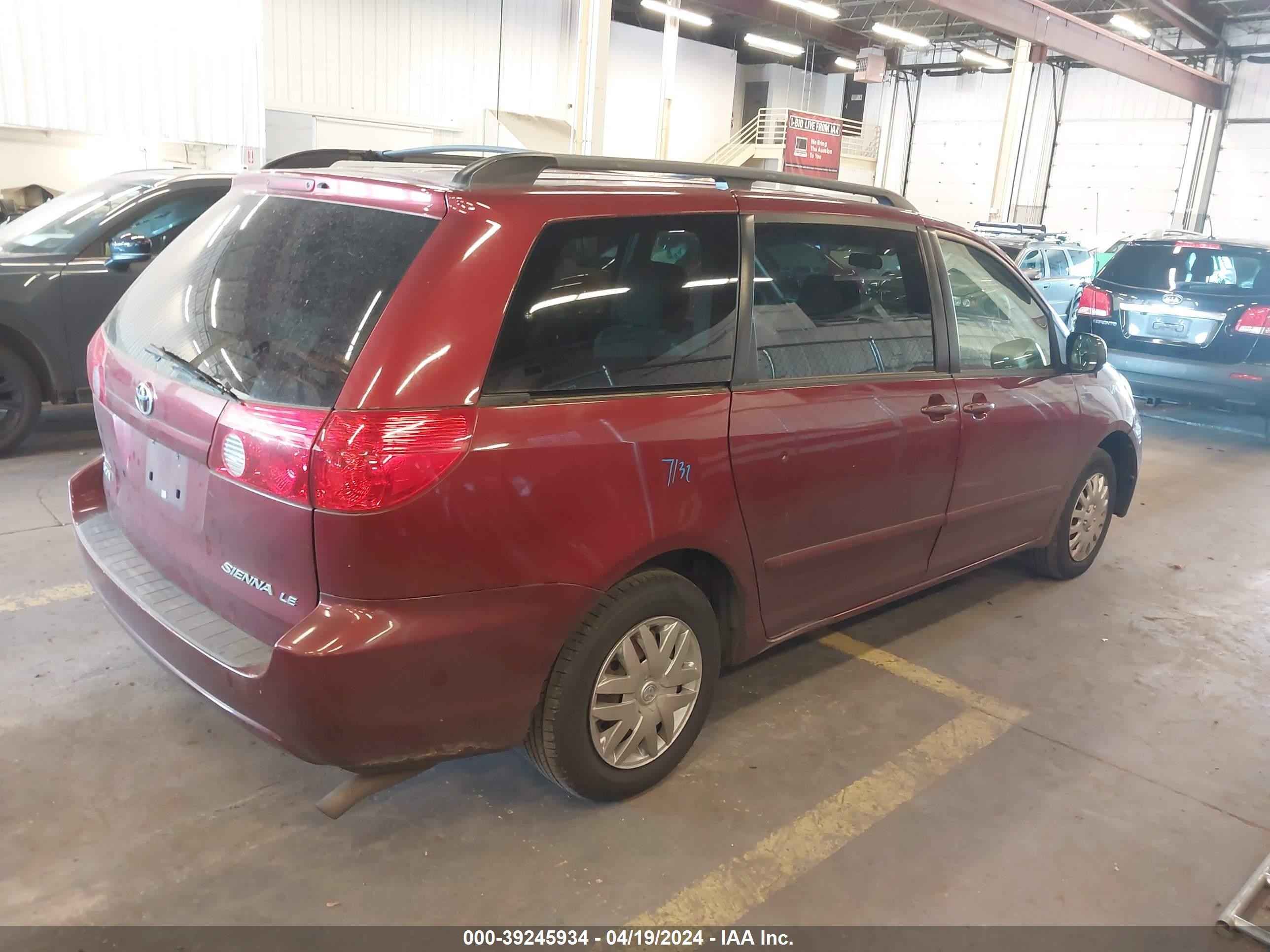 Photo 3 VIN: 5TDZA23C56S492780 - TOYOTA SIENNA 