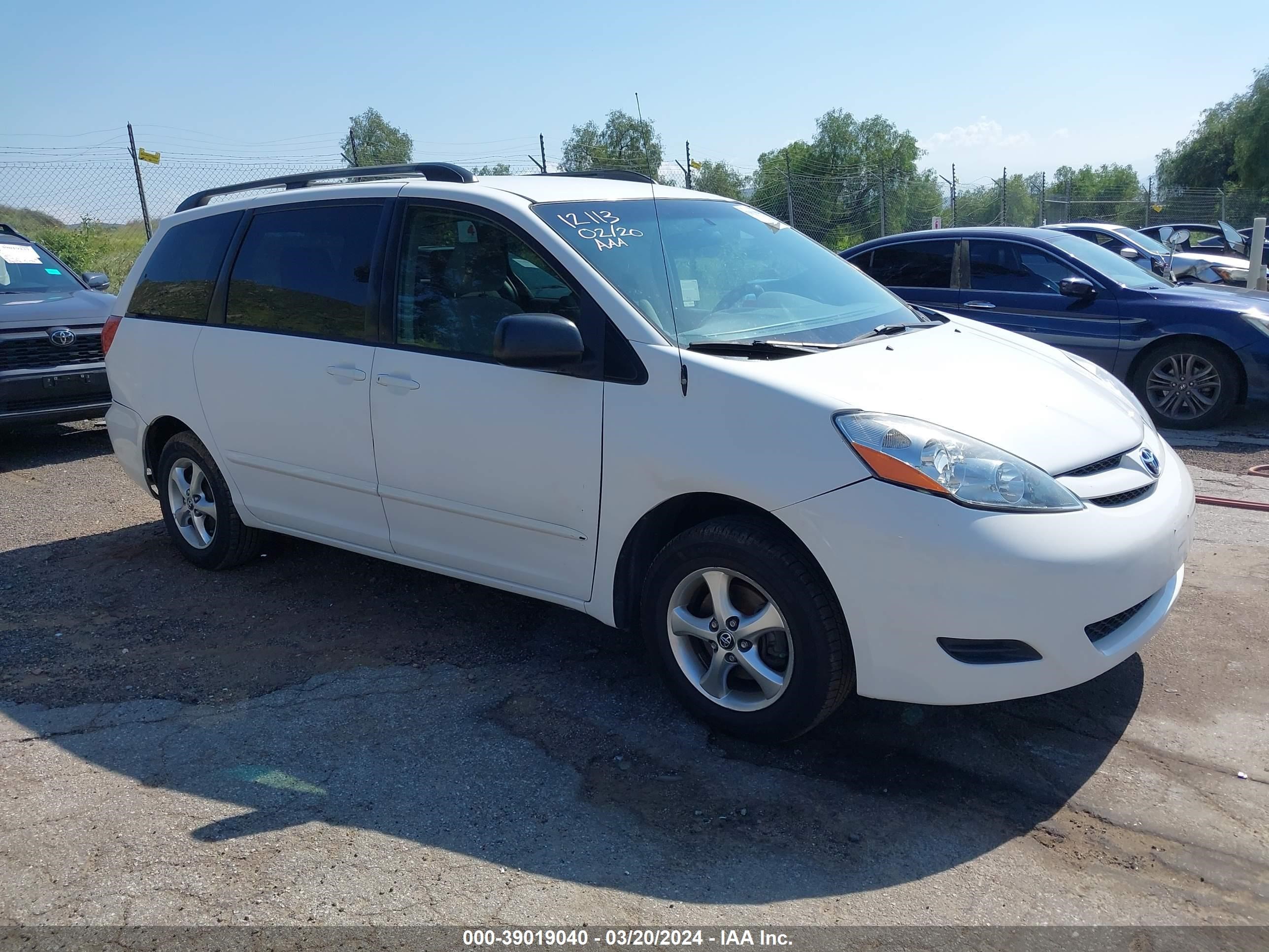 Photo 0 VIN: 5TDZA23C56S512557 - TOYOTA SIENNA 