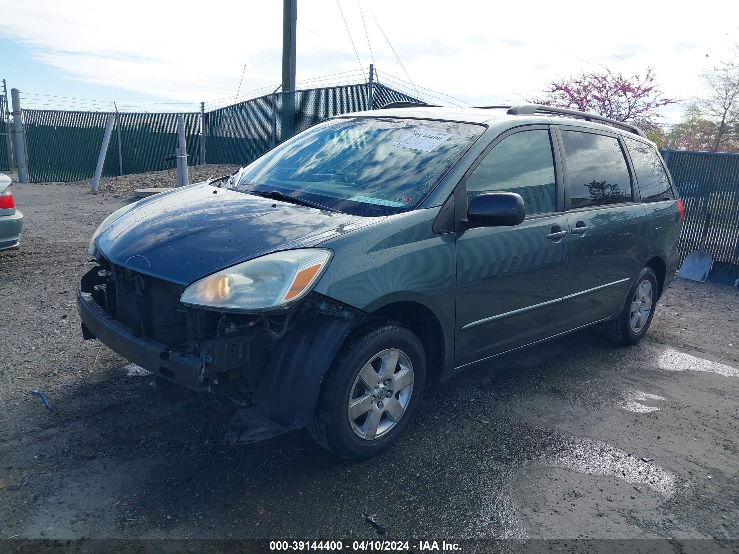 Photo 1 VIN: 5TDZA23C64S071602 - TOYOTA SIENNA 