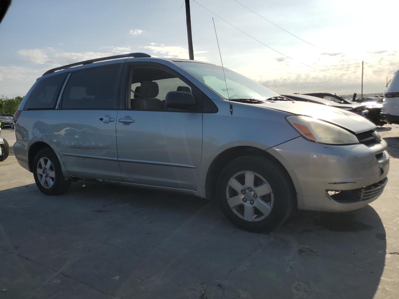 Photo 3 VIN: 5TDZA23C65S380813 - TOYOTA SIENNA 