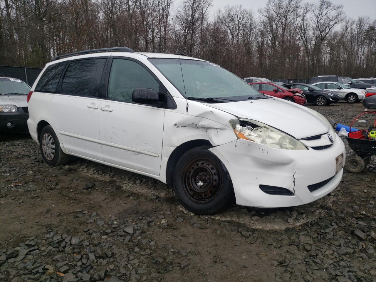 Photo 3 VIN: 5TDZA23C66S468410 - TOYOTA SIENNA 