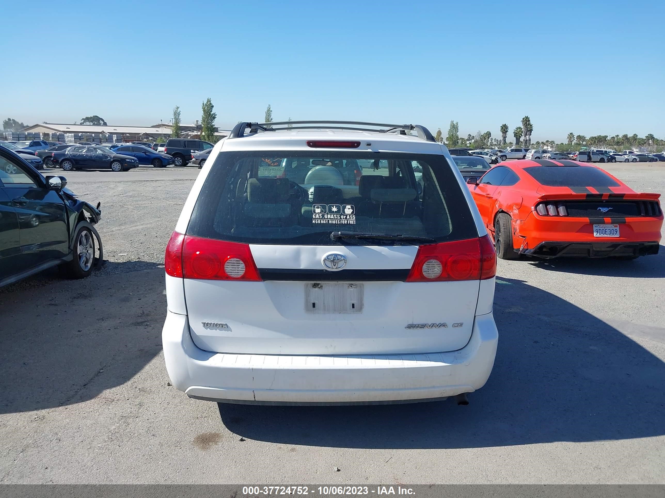 Photo 11 VIN: 5TDZA23C66S547933 - TOYOTA SIENNA 