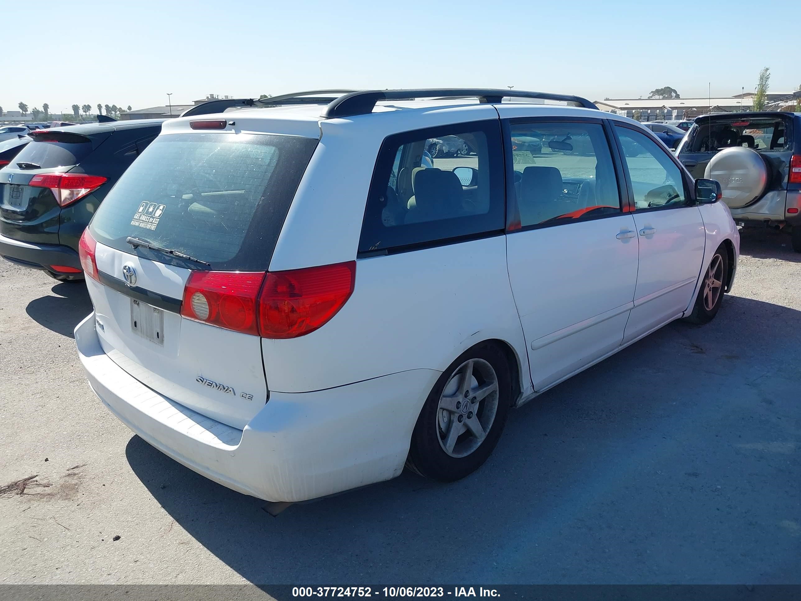 Photo 3 VIN: 5TDZA23C66S547933 - TOYOTA SIENNA 