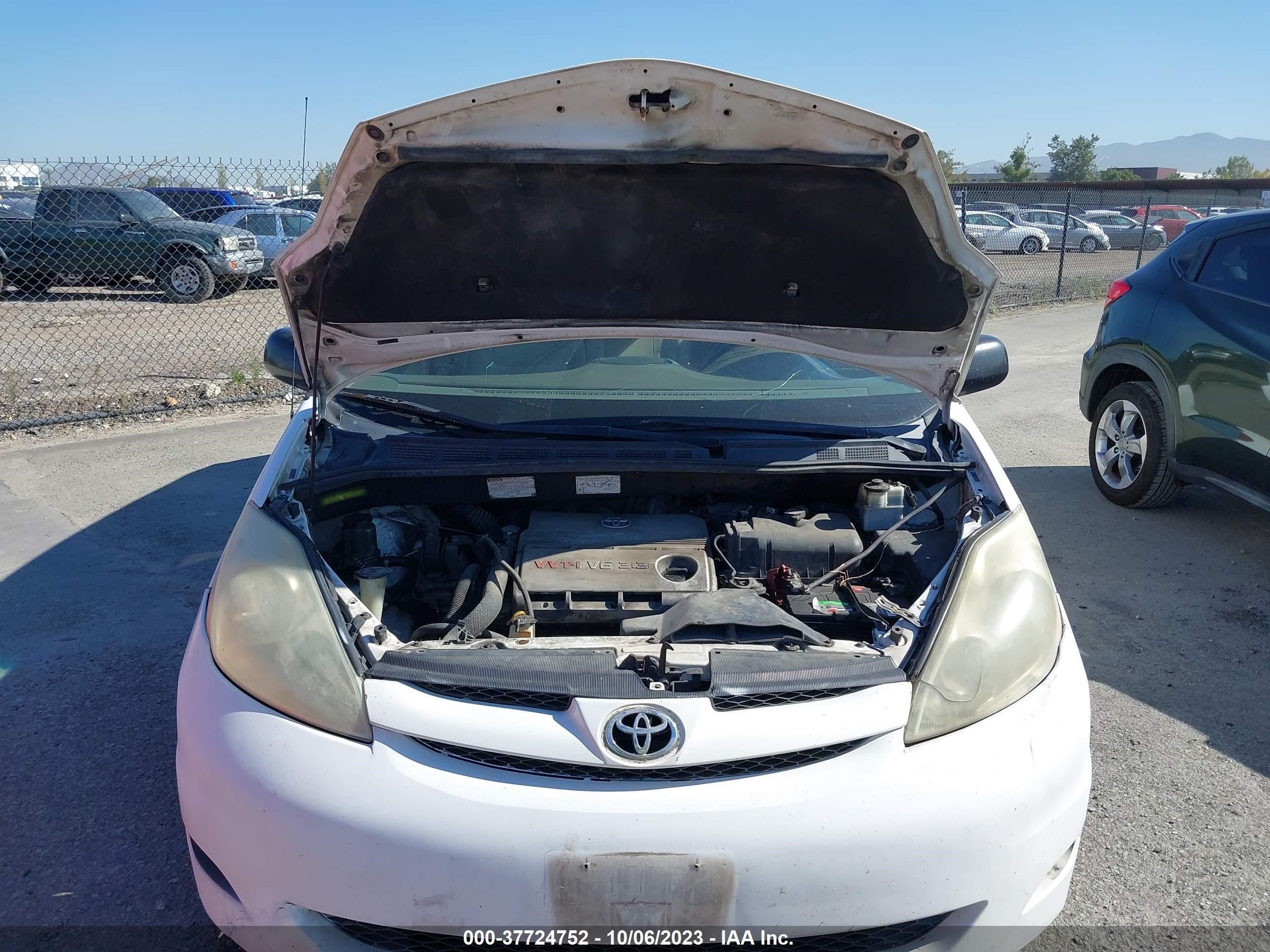 Photo 9 VIN: 5TDZA23C66S547933 - TOYOTA SIENNA 